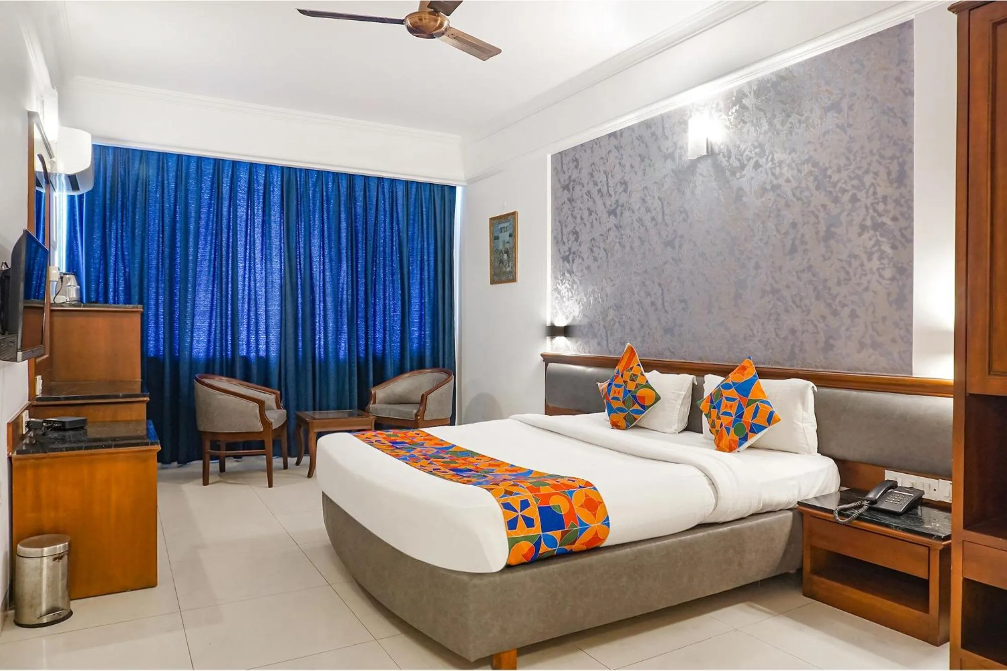 Bed in FabHotel Prime Golden Emerald - Nr St Mary's Church CNI