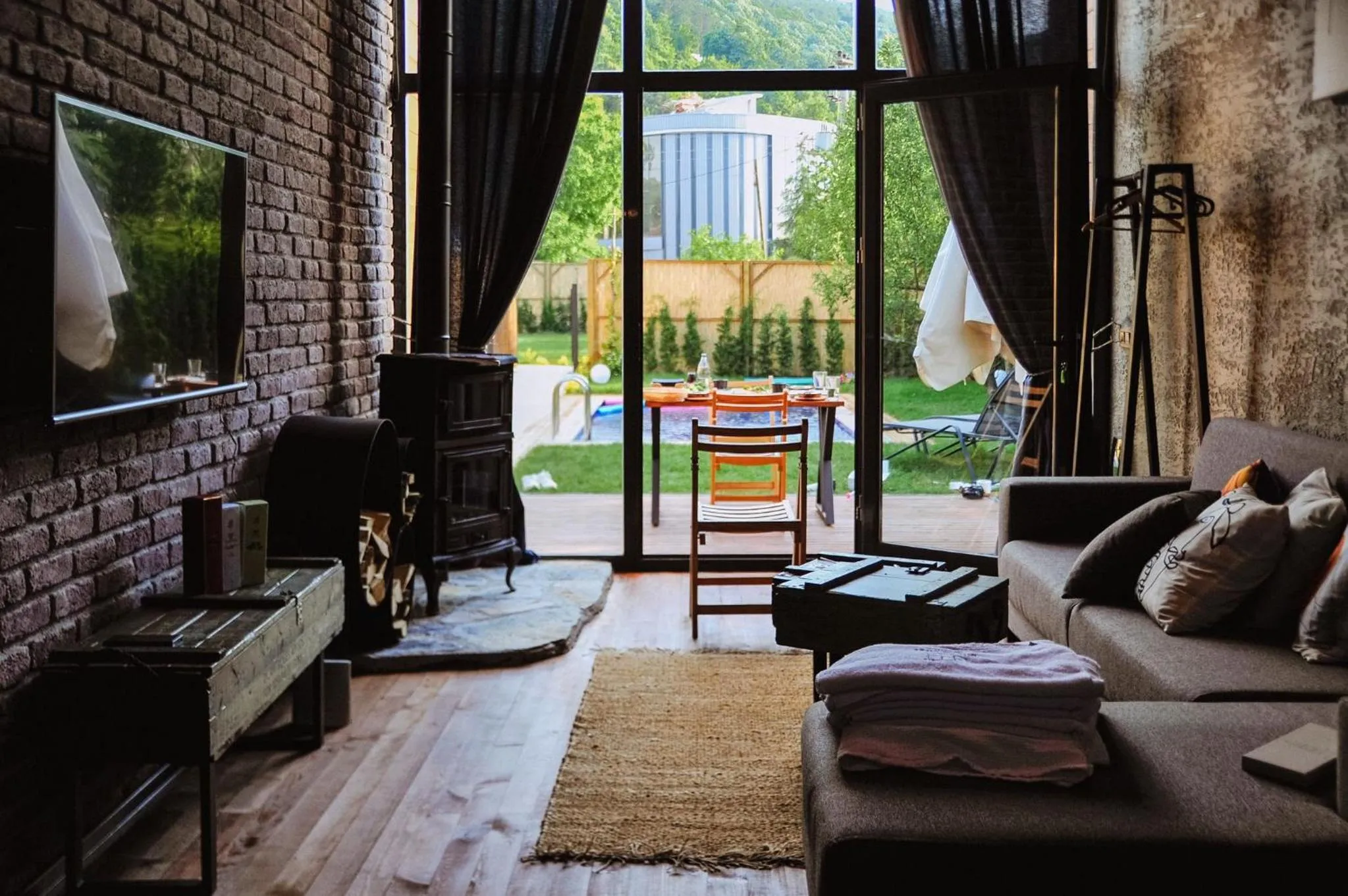 TV and multimedia in Minimalist Sapanca