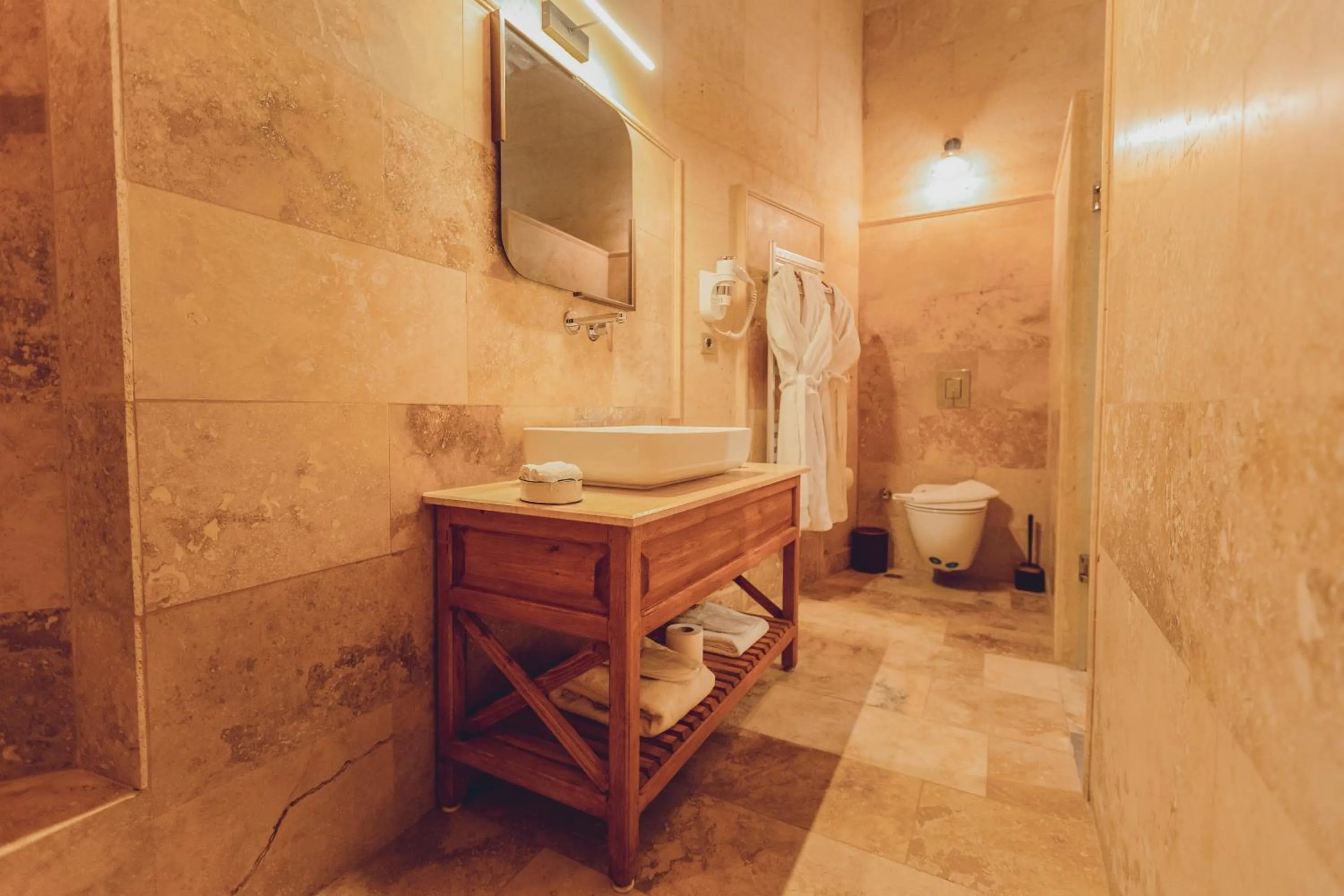 Bathroom in Peristyle Cave Cappadocia- Special Class