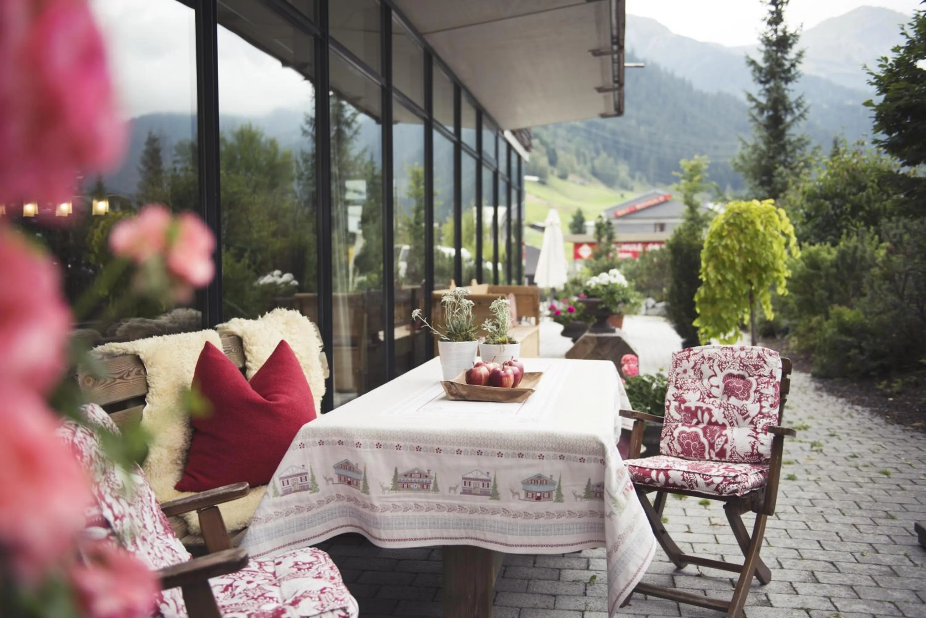 Balcony/Terrace in Skihotel Galzig B&B
