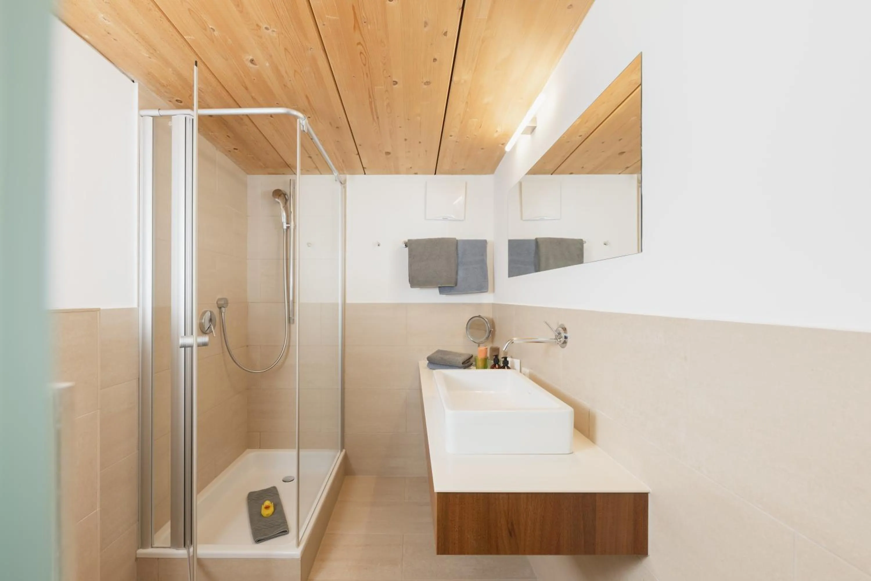 Bathroom in Skihotel Galzig B&B