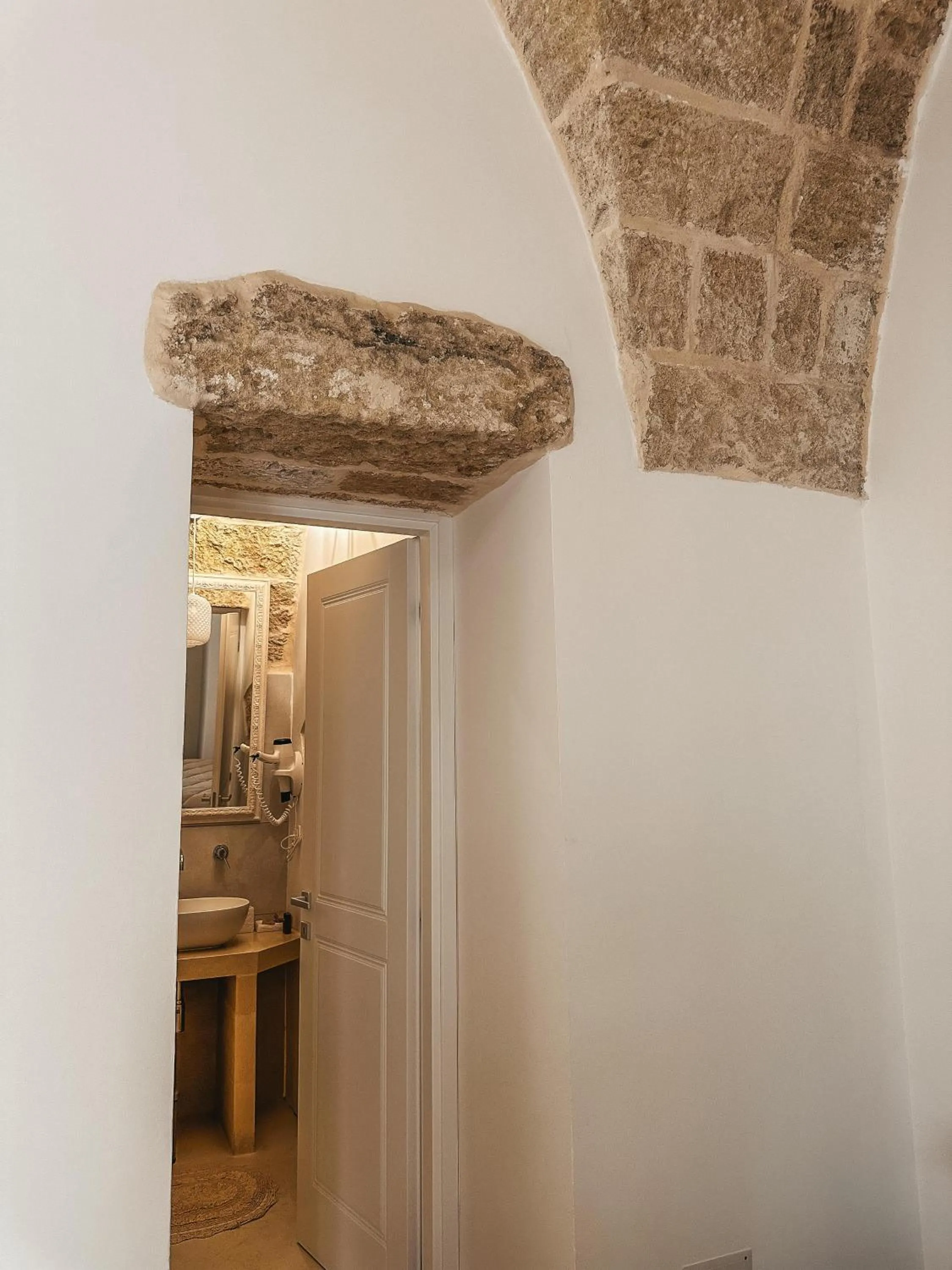 Decorative detail in Palazzo Alma luxury rooms