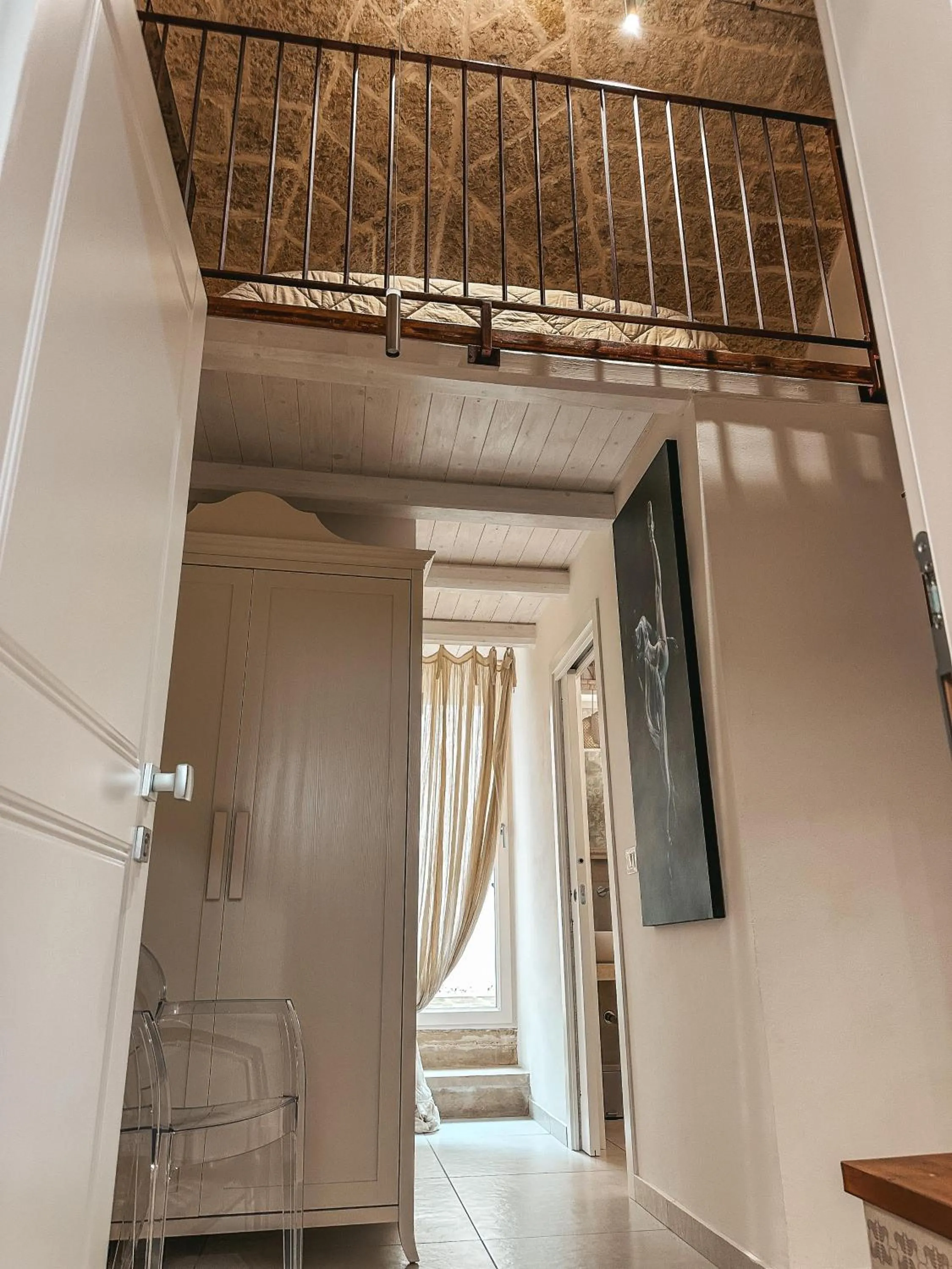 wardrobe in Palazzo Alma luxury rooms