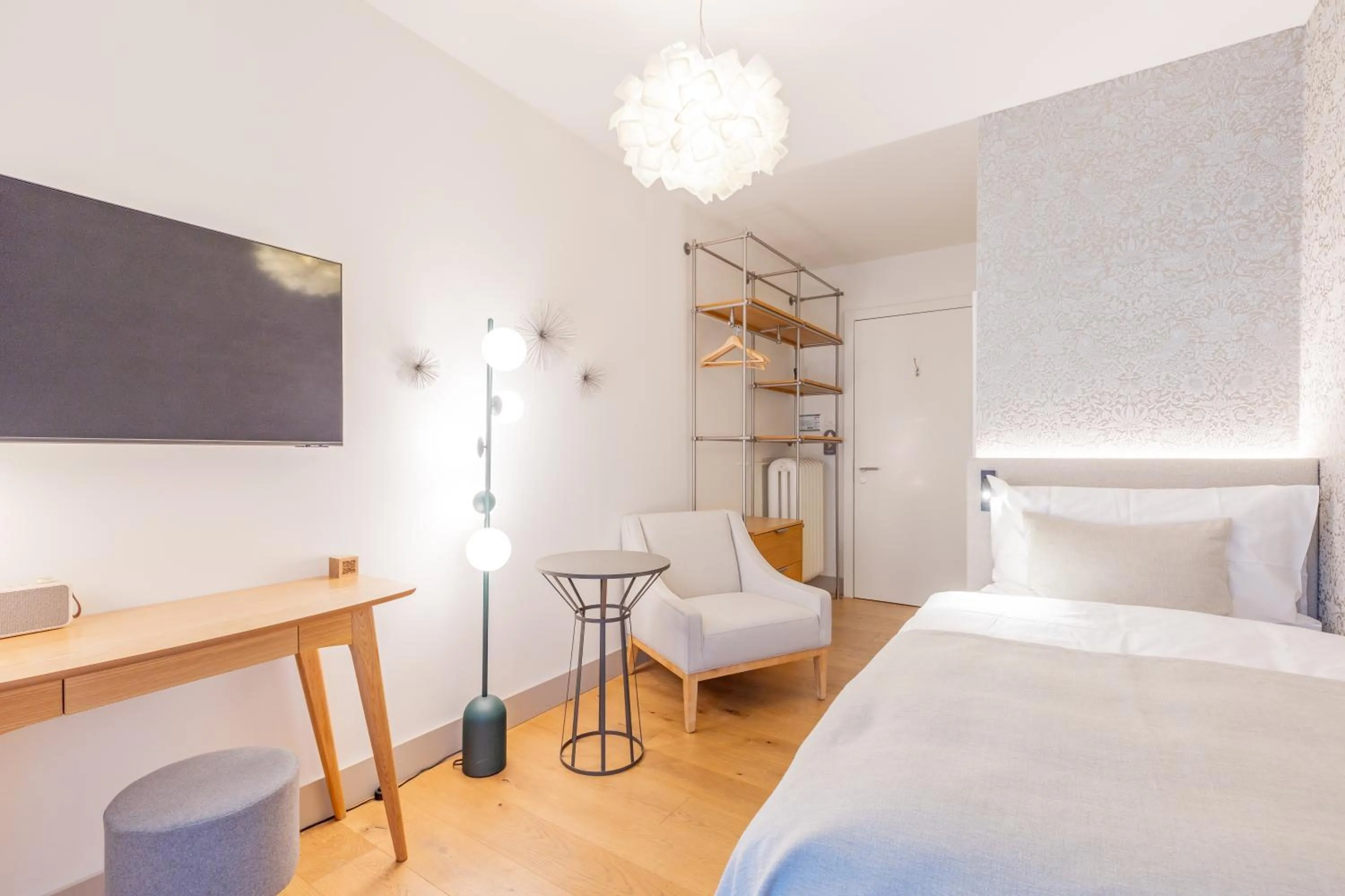 Photo of the whole room, Bed in Hotel Edelweiss