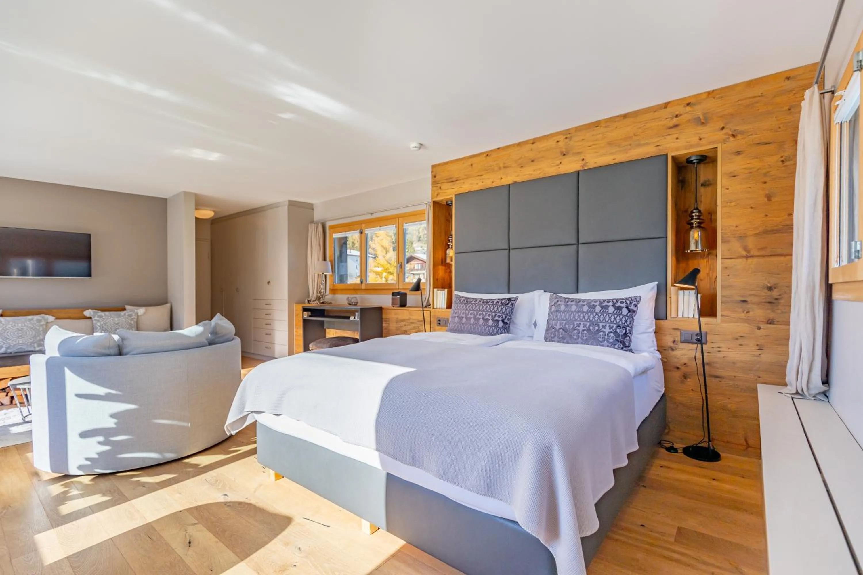 Photo of the whole room, Bed in Hotel Edelweiss