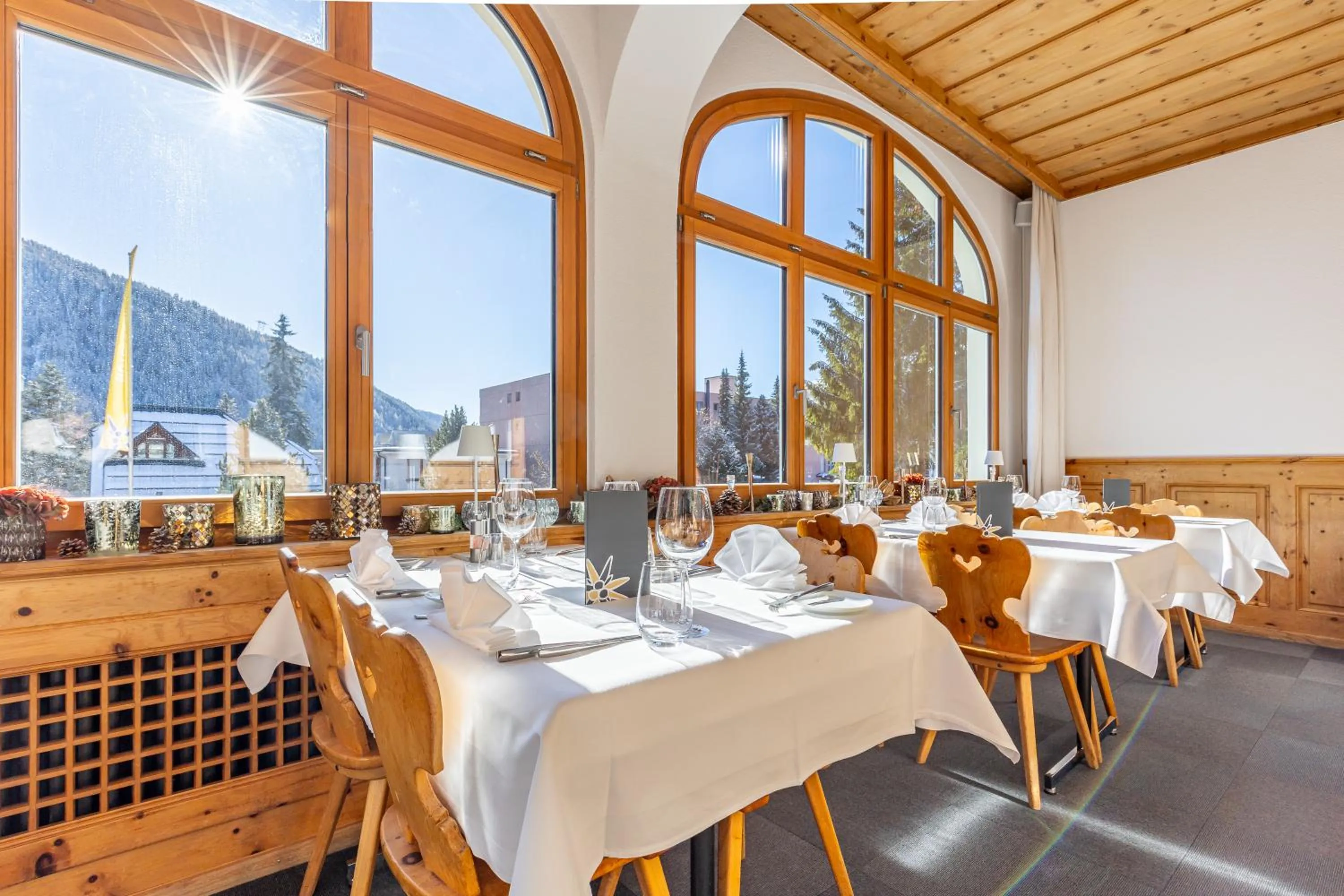 Restaurant/places to eat in Hotel Edelweiss