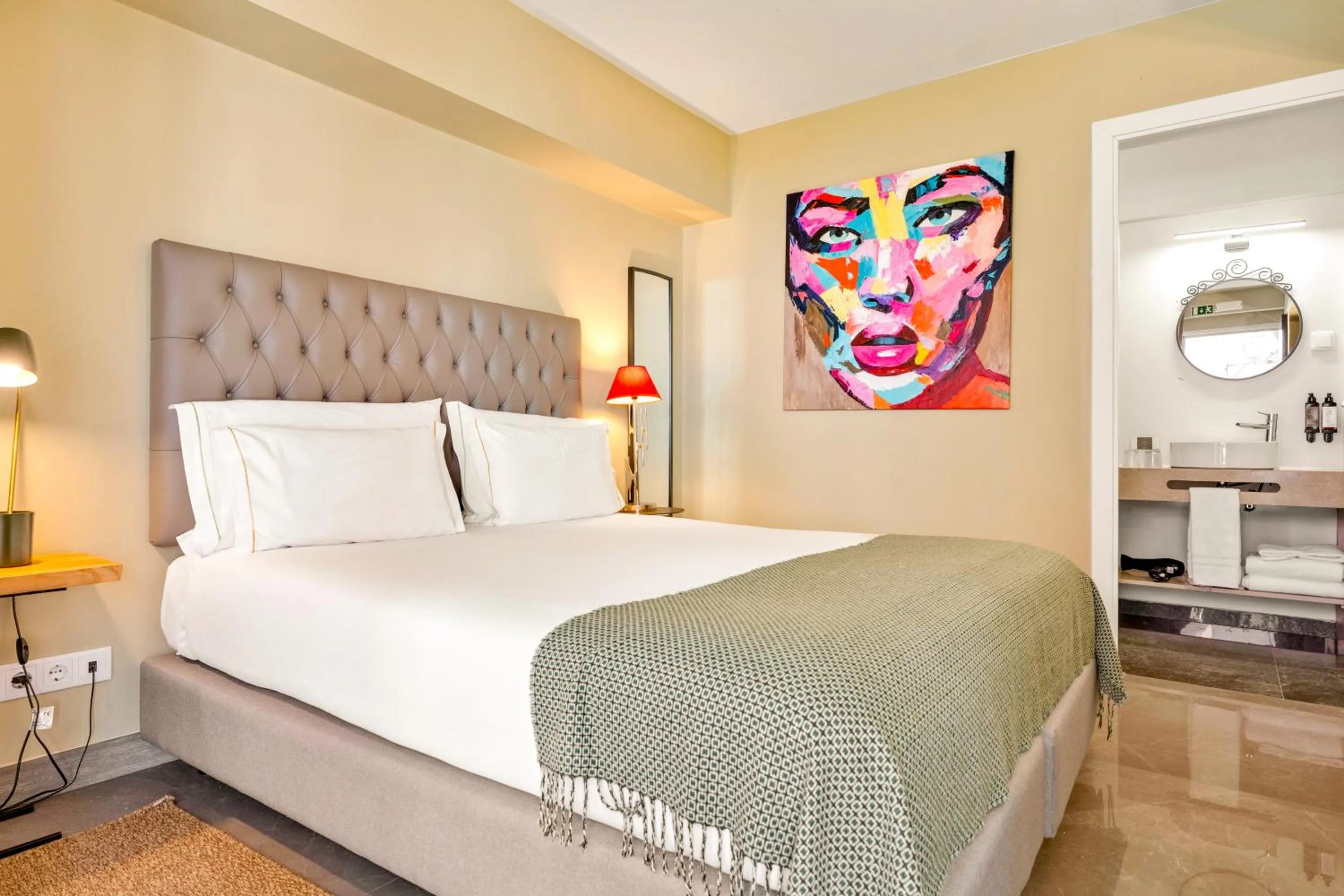 Bedroom, Bed in Jardim da Lapa by Shiadu