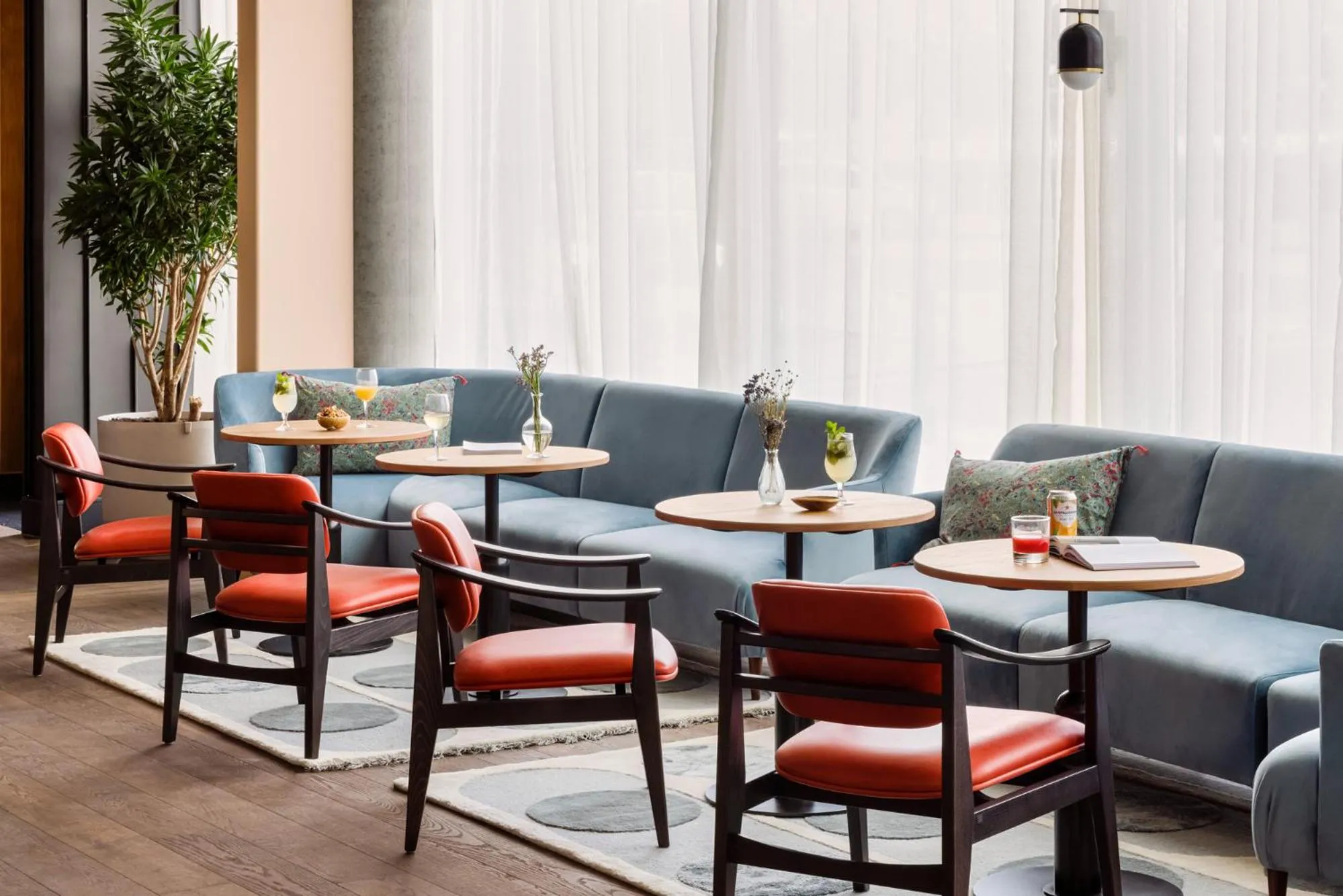 Seating area in Hyatt Centric Cambridge