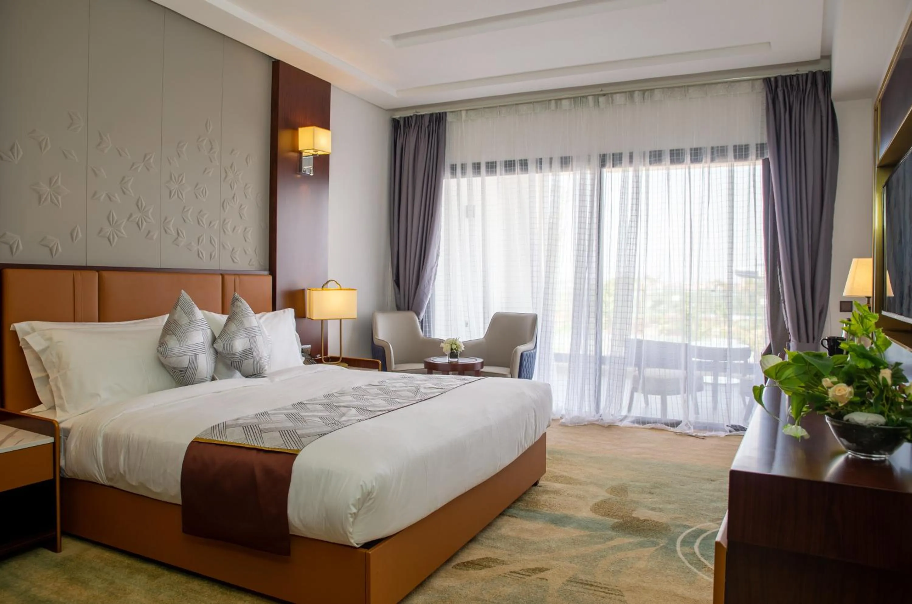 Bedroom, Bed in Waves Aqua Resort