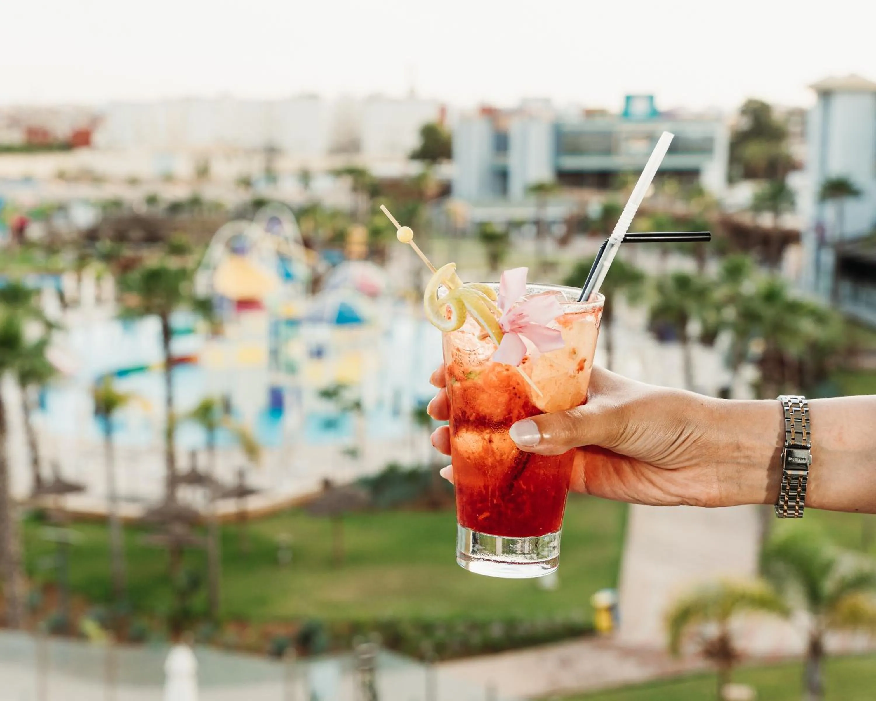Swimming pool in Waves Aqua Resort