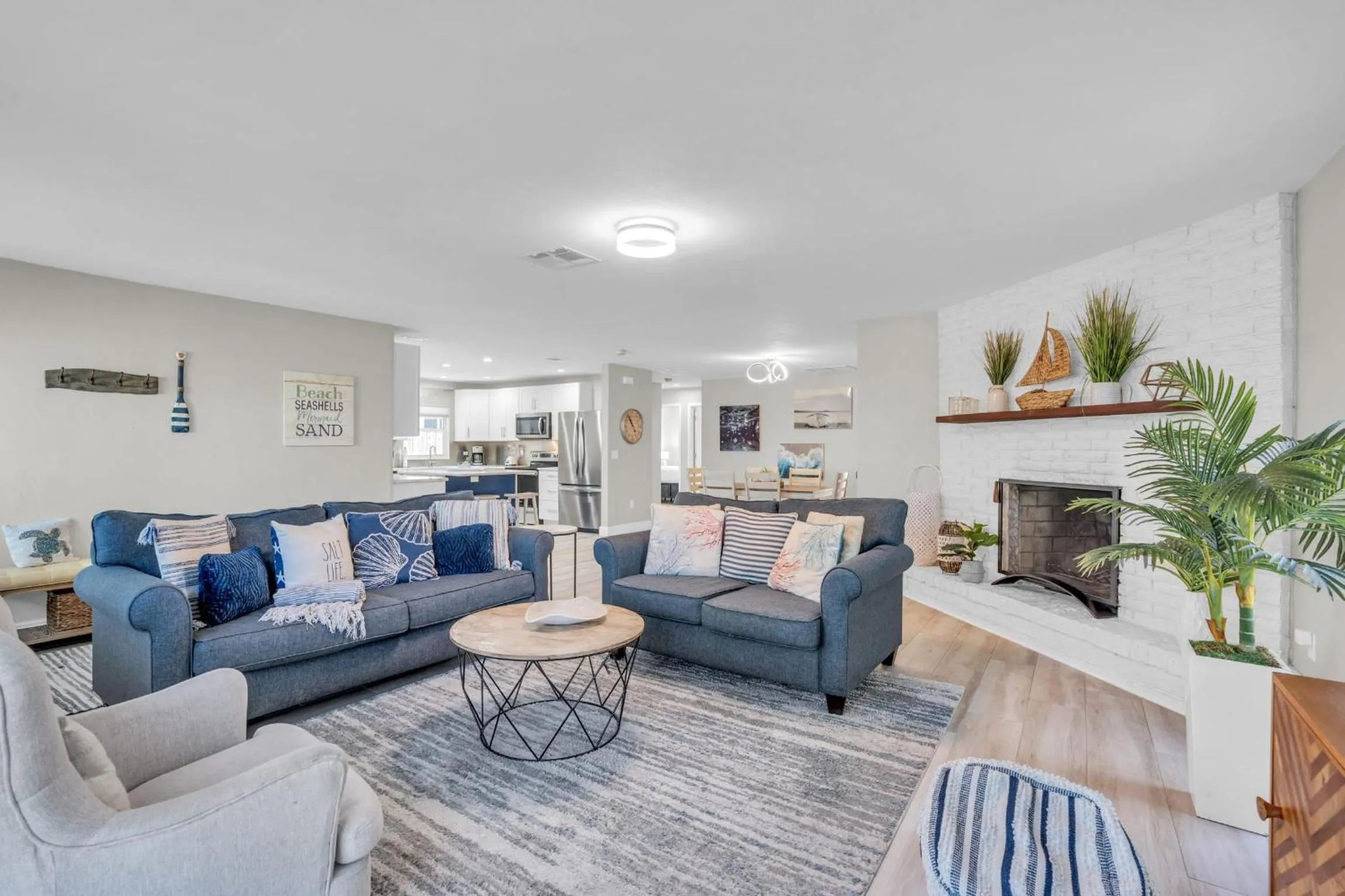 Relax Poolside & Walk or Bike to the Beach From This Amazing Naples Pool Home!