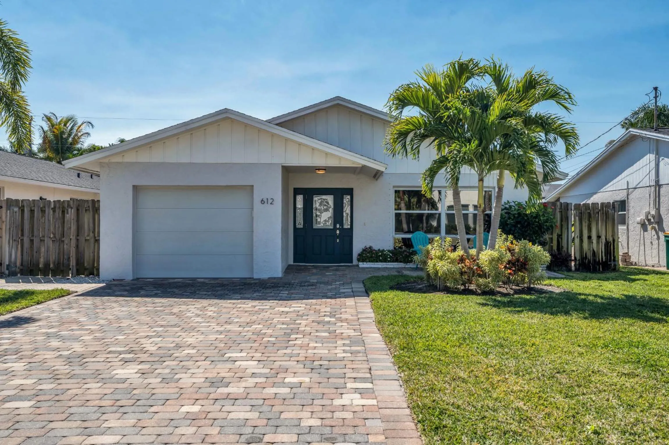 Relax Poolside & Walk or Bike to the Beach From This Amazing Naples Pool Home!