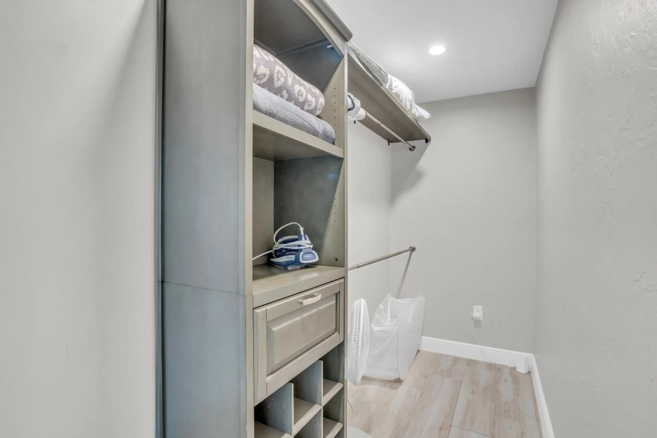 Relax Poolside & Walk or Bike to the Beach From This Amazing Naples Pool Home!