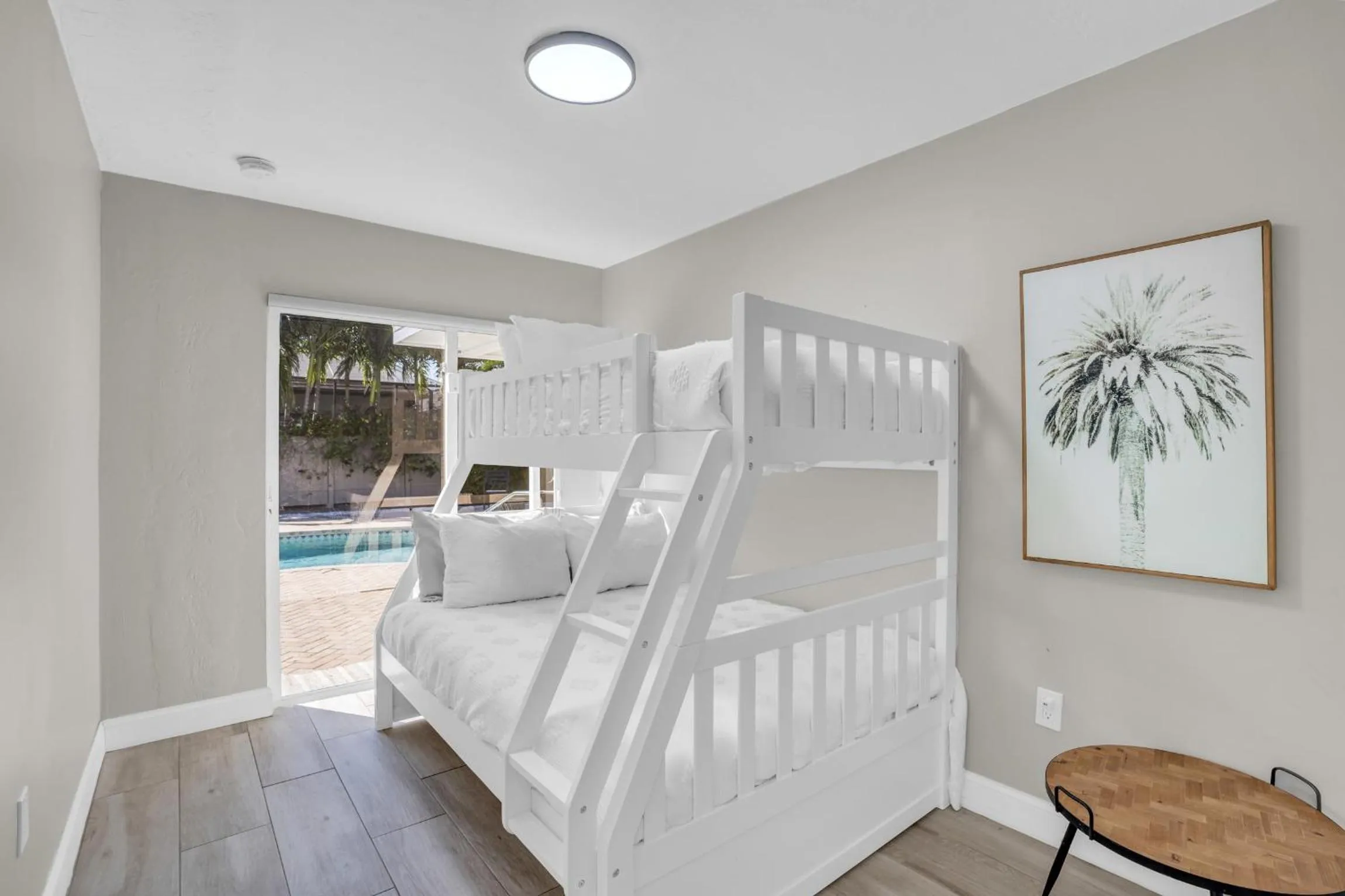 Bed in Relax Poolside & Walk or Bike to the Beach From This Amazing Naples Pool Home!