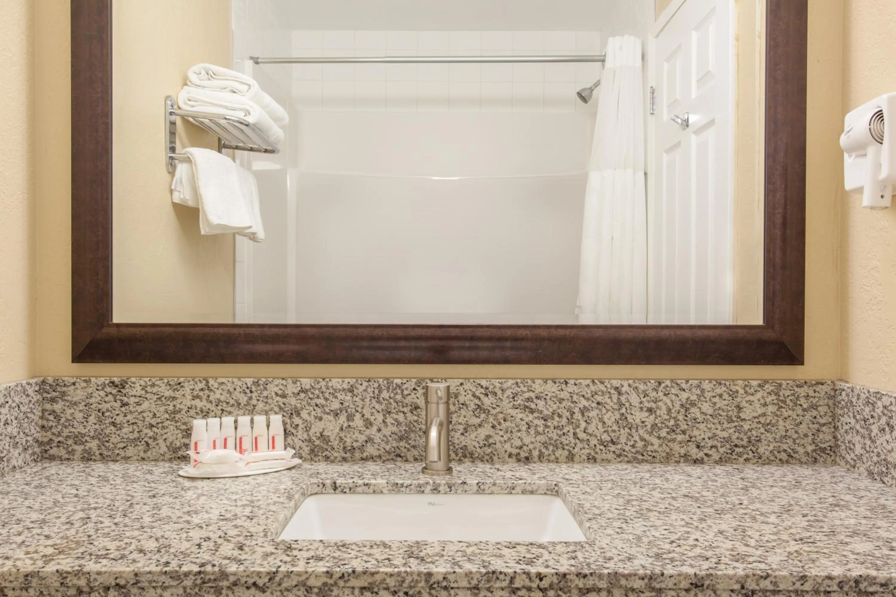 Bathroom in Econo Lodge Inn & Suites