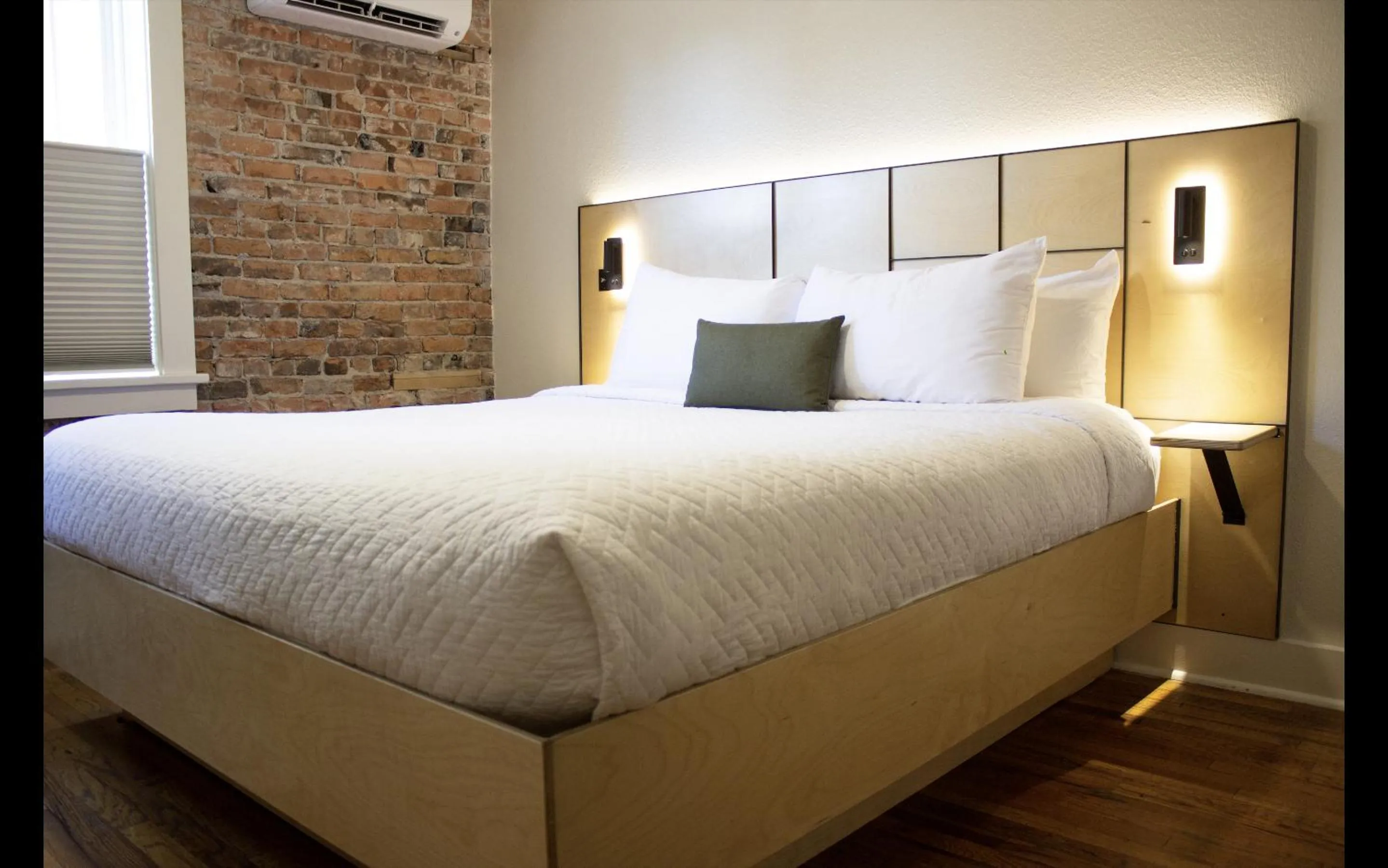 Bedroom, Bed in Leland House Suites of Durango