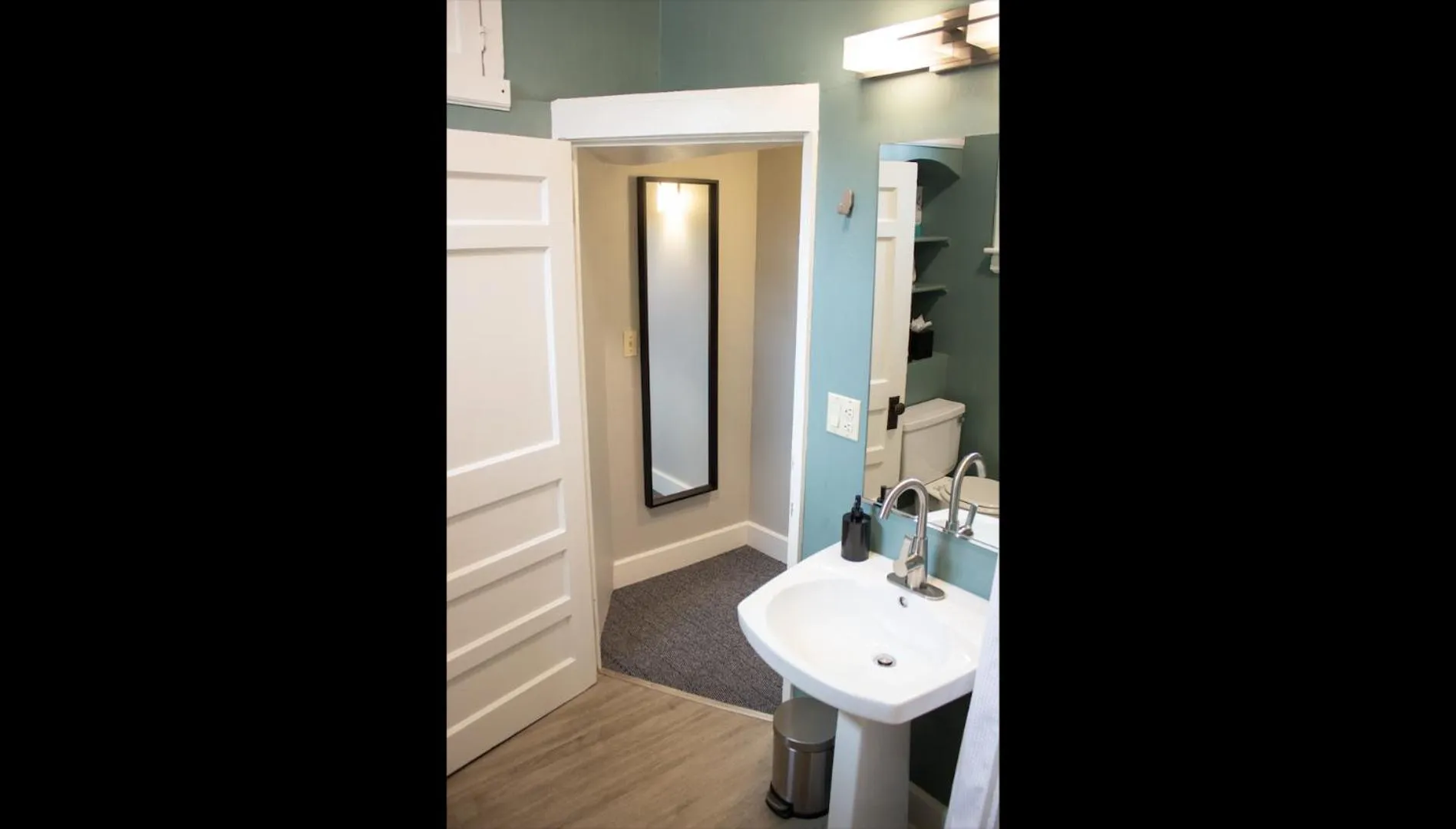 Bathroom in Leland House Suites of Durango