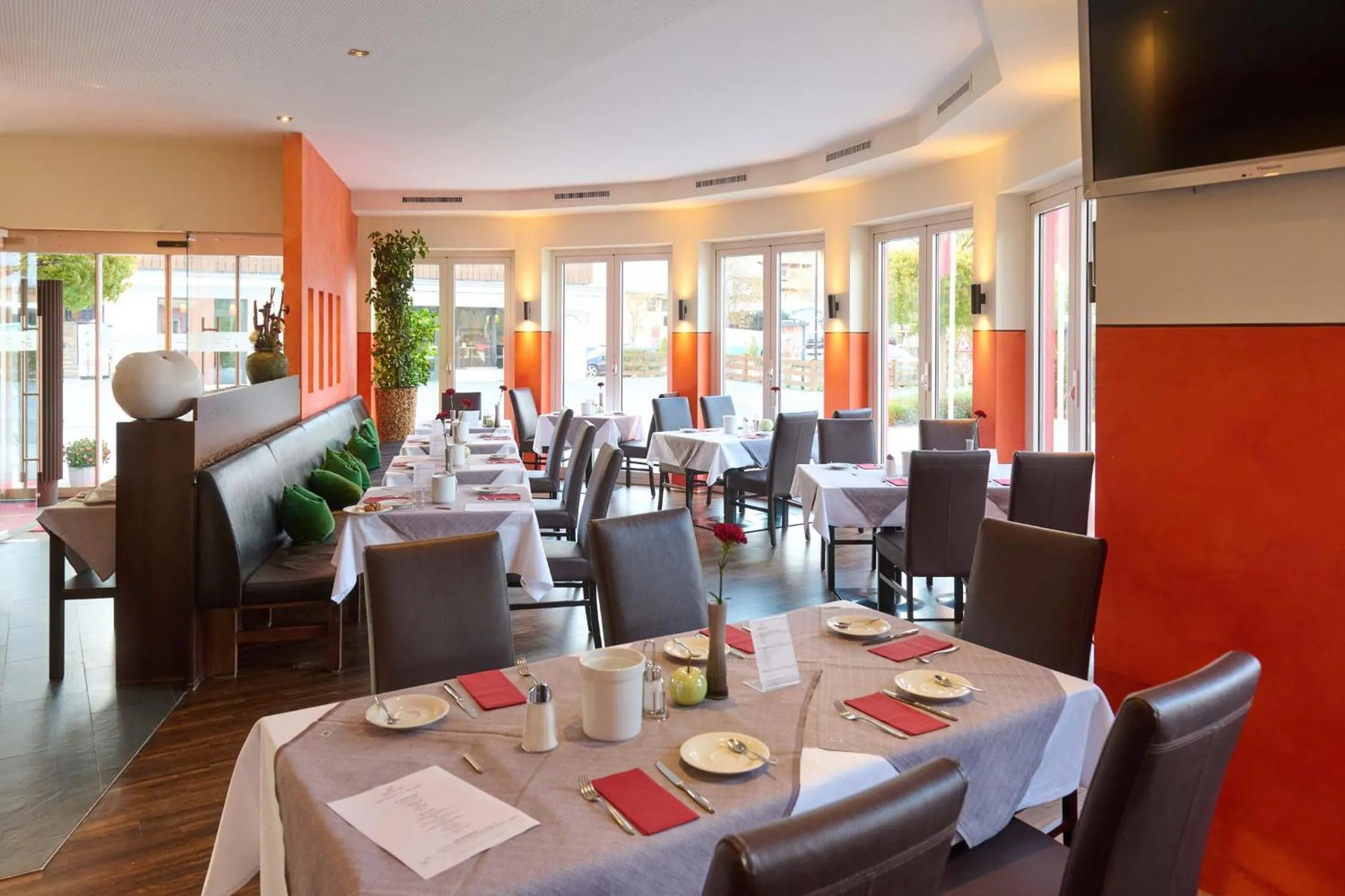 Breakfast in Das Hotel Eden - Das Aktiv- & Wohlfühlhotel in Tirol auf 1200m Höhe