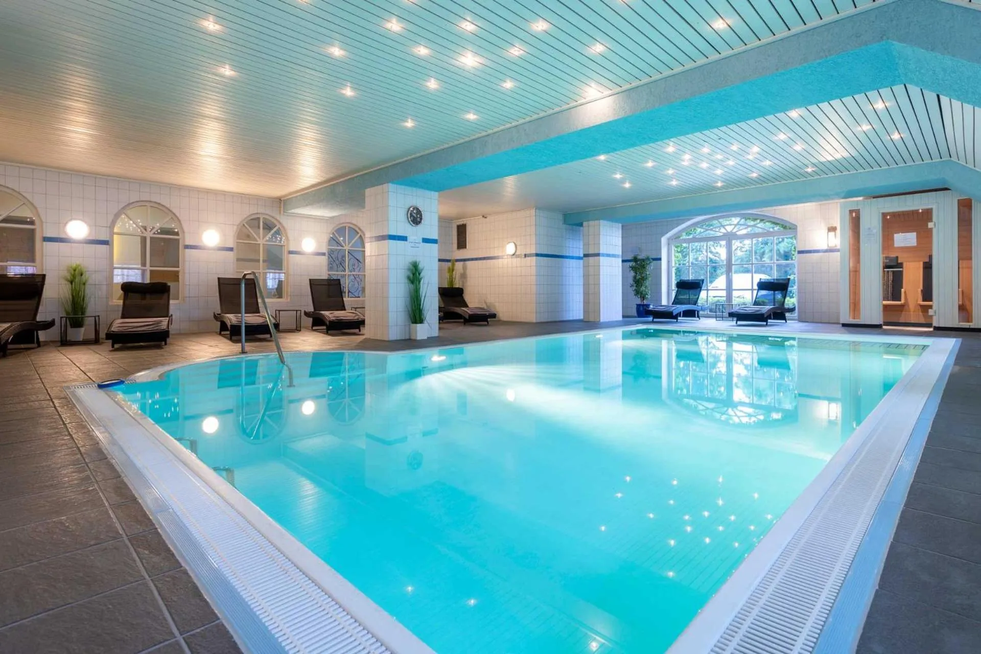 Swimming pool in Hotel Landhaus Steinfeld