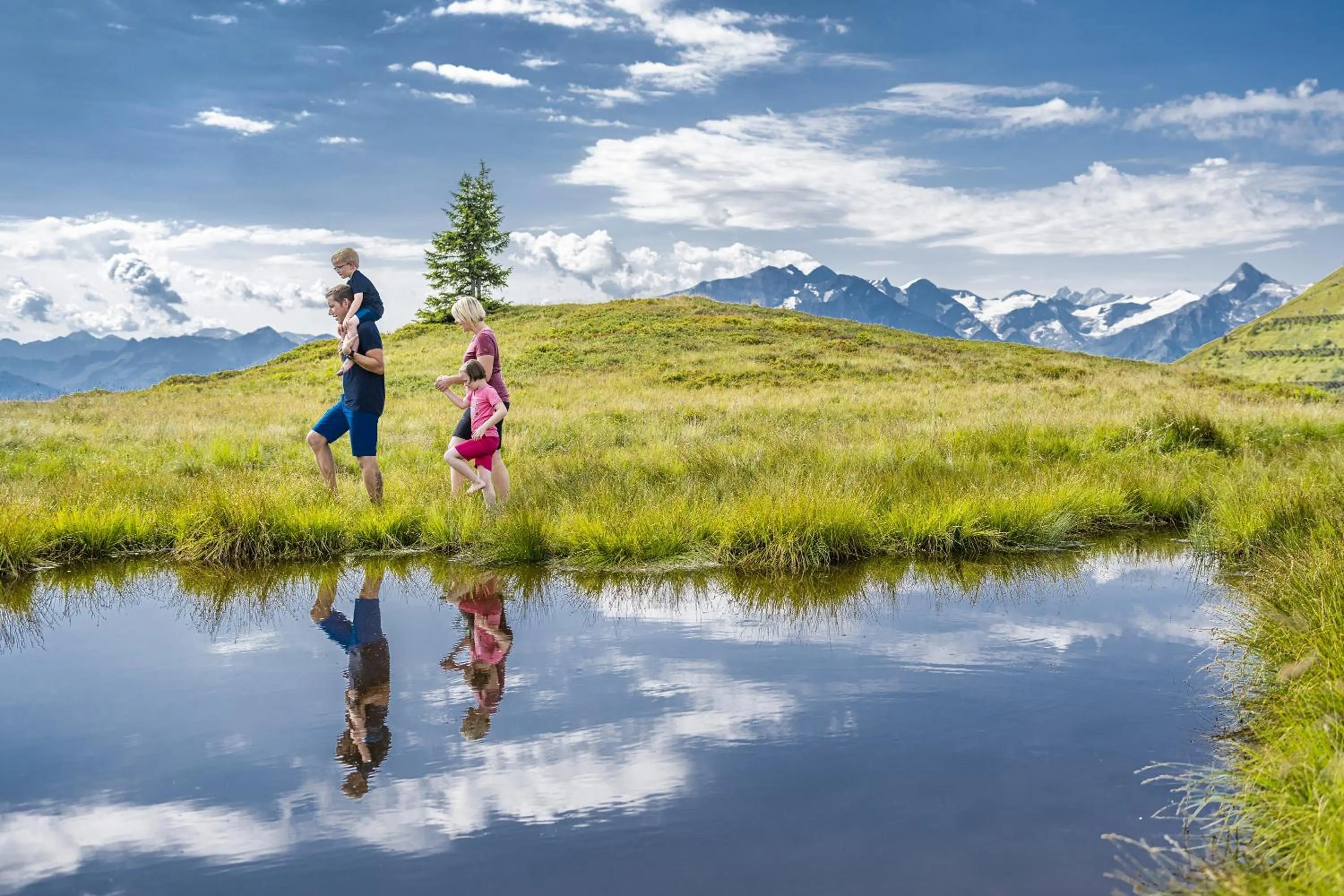 Hiking in Der Schütthof