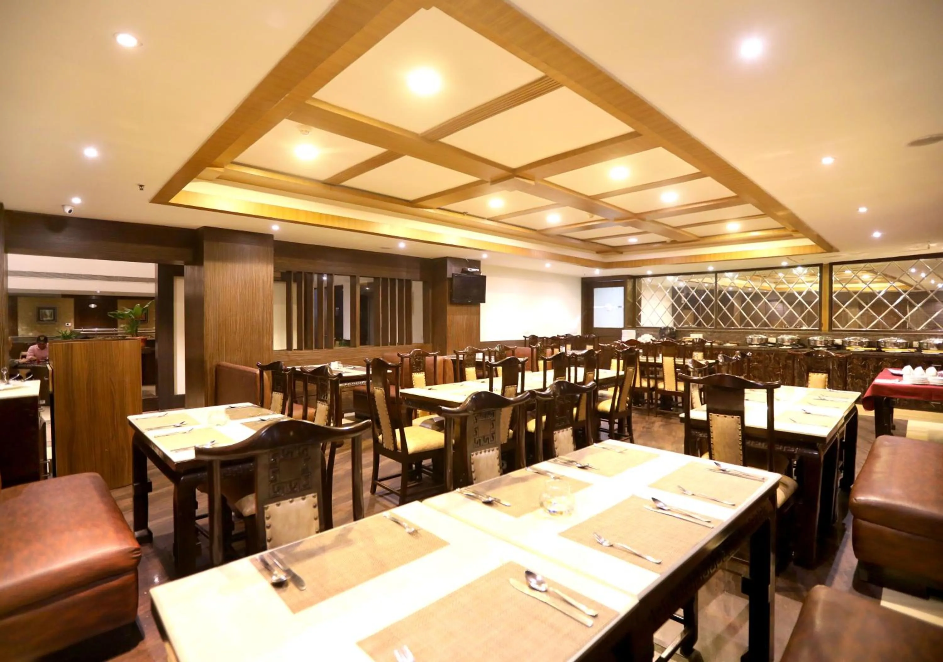 Restaurant/places to eat in HOTEL PITRASHISH PRIDE IGI Intl AIRPORT DELHI