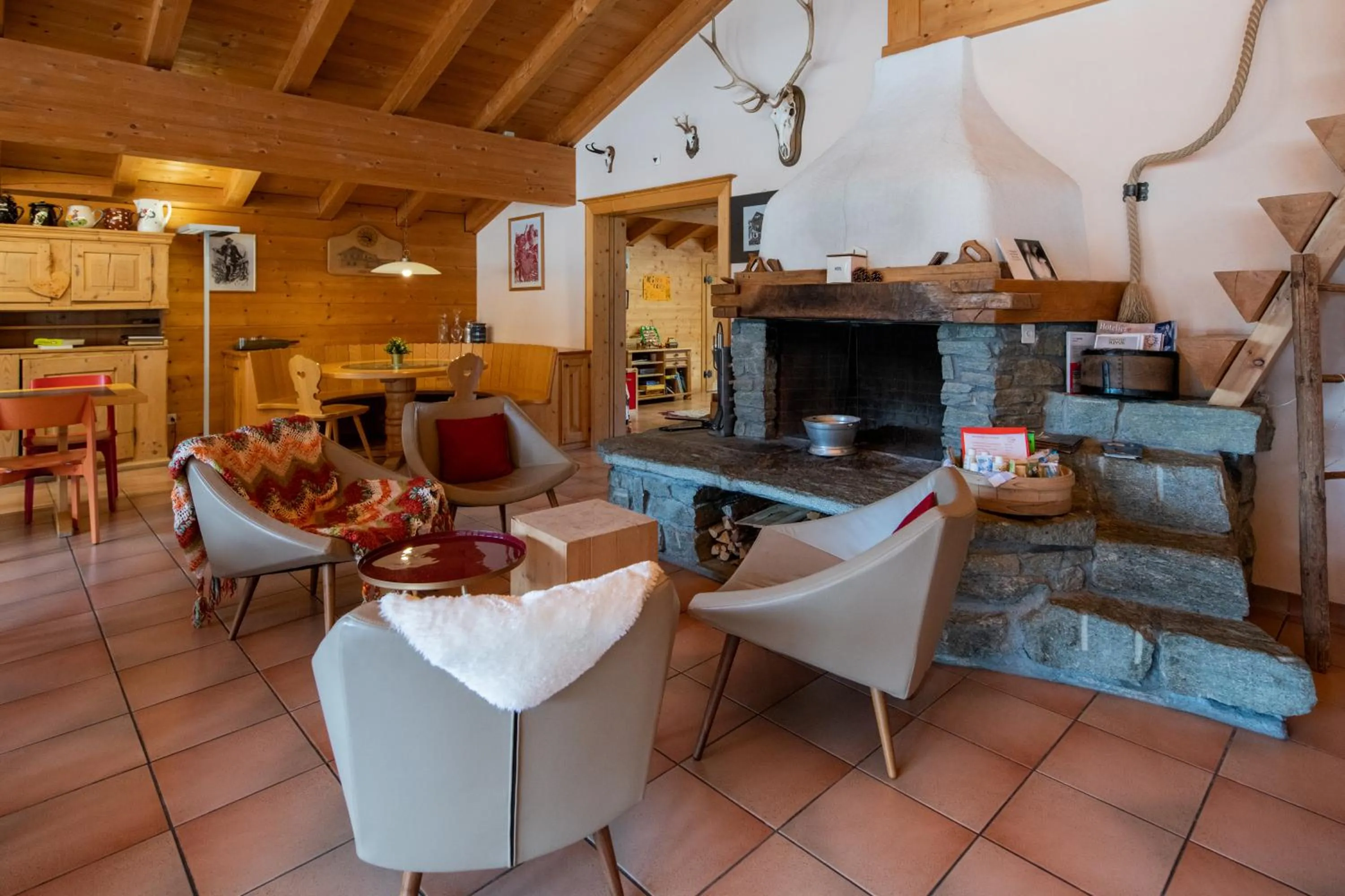 Lounge or bar in Sport-Lodge Klosters