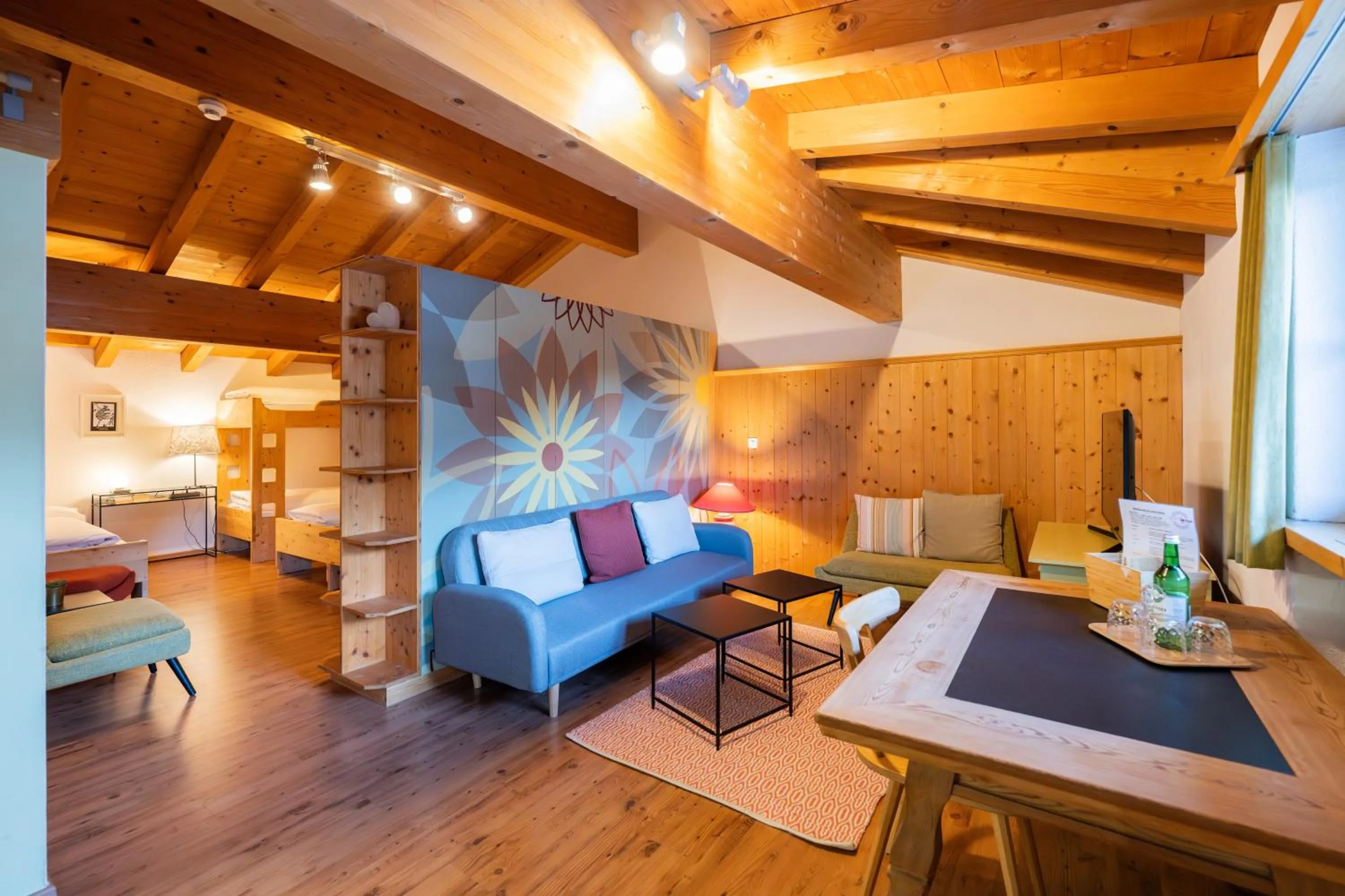 Photo of the whole room, Bed in Sport-Lodge Klosters