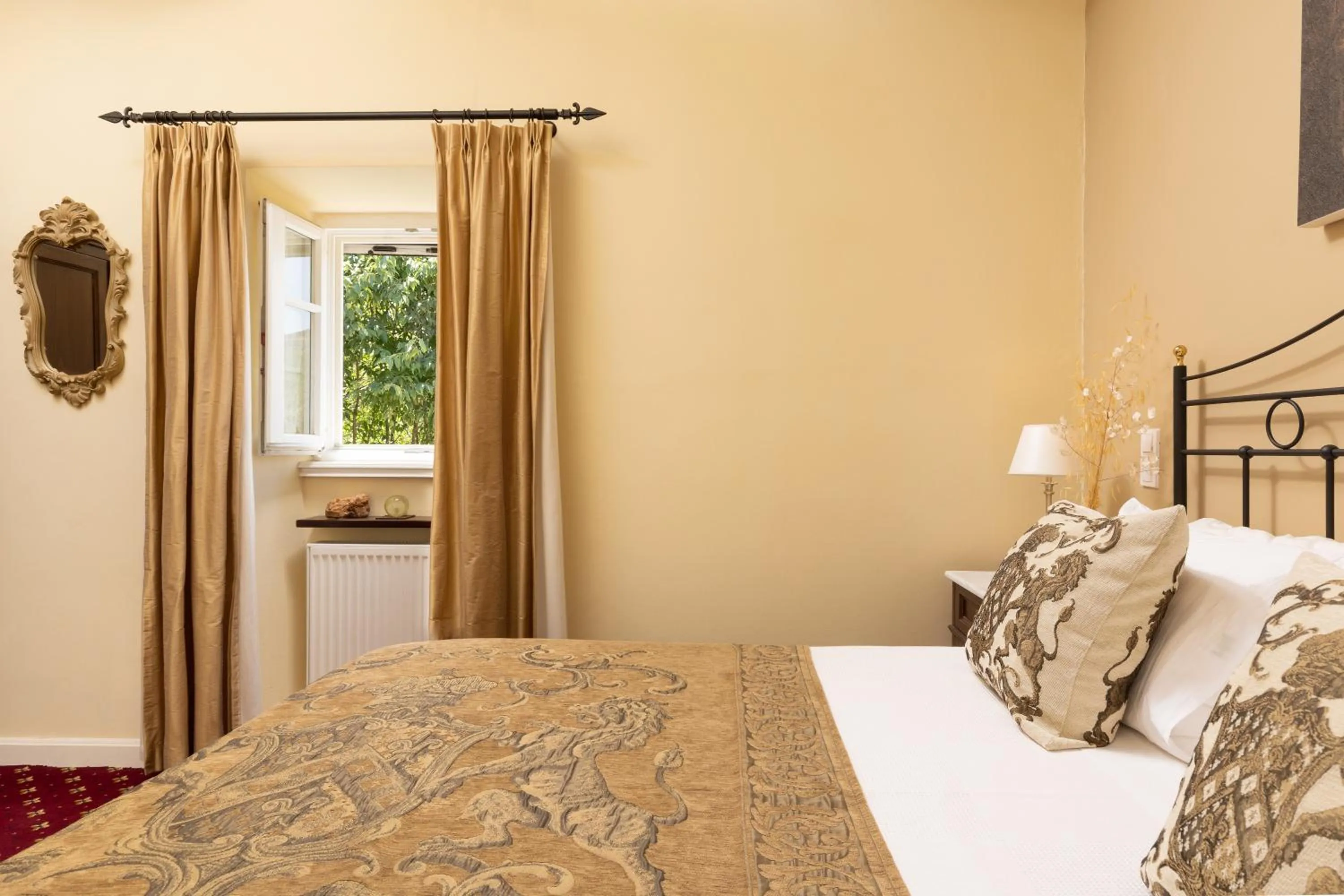 Bedroom, Bed in The Merchants House