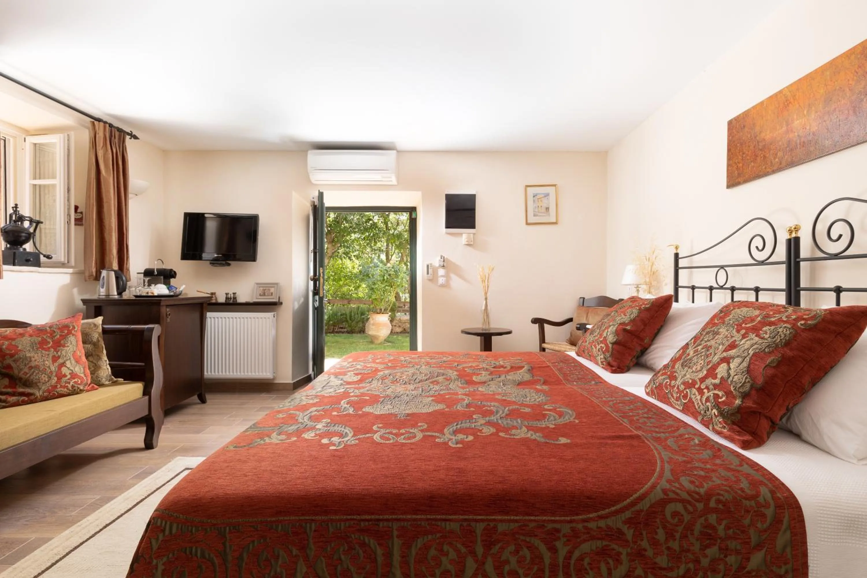 Bedroom, Bed in The Merchants House