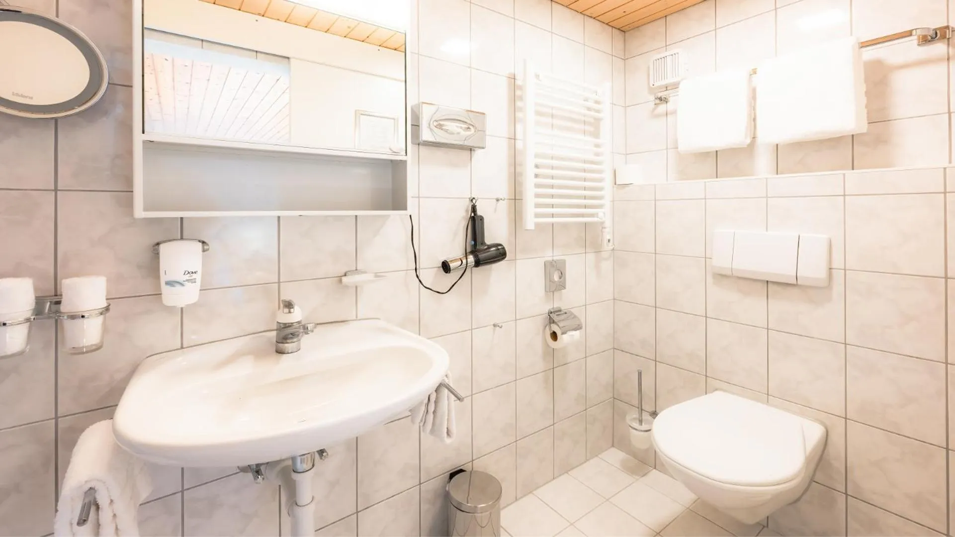 Bathroom in Hotel Paradis-Leukerbad-Therme