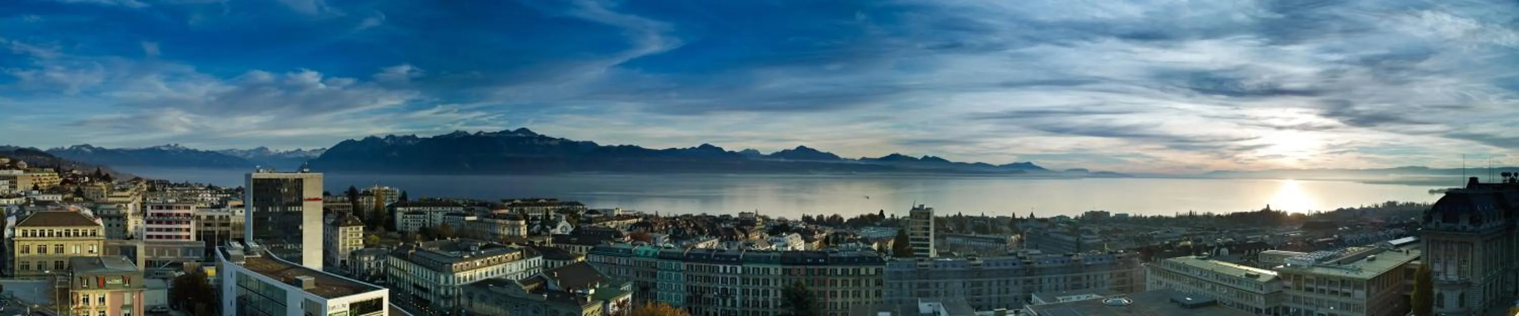 Mountain view in Hôtel de la Paix Lausanne