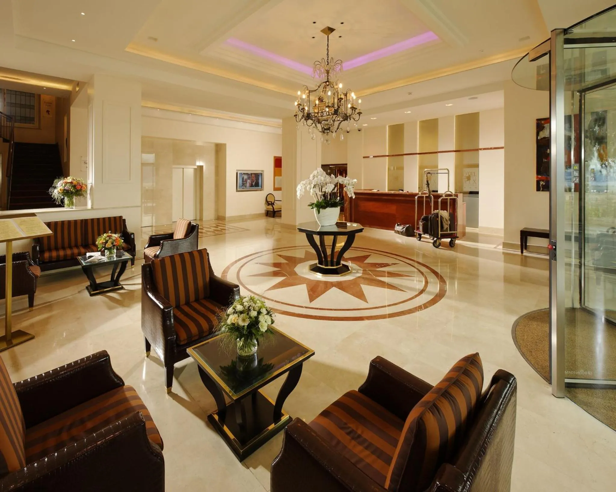 Seating area in Hôtel de la Paix Lausanne