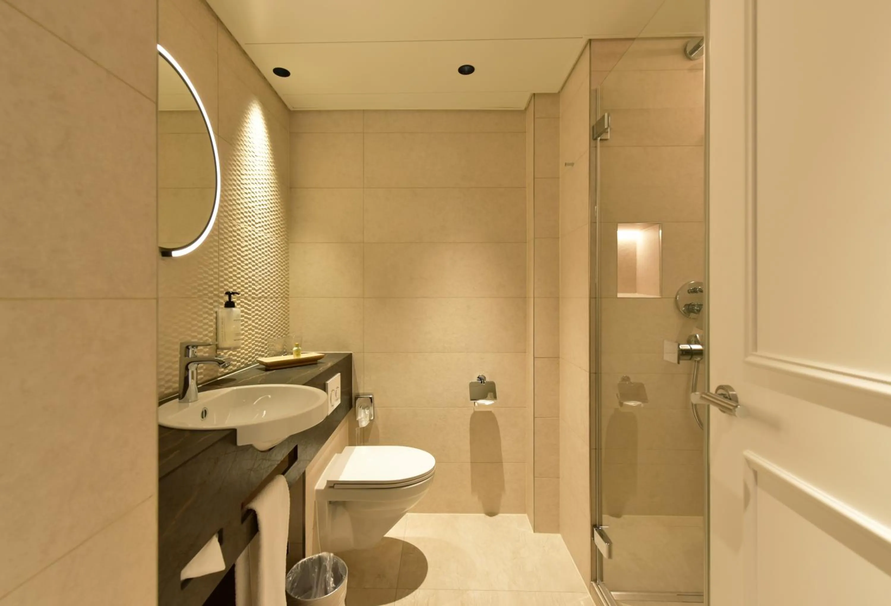 Bathroom in Hôtel de la Paix Lausanne