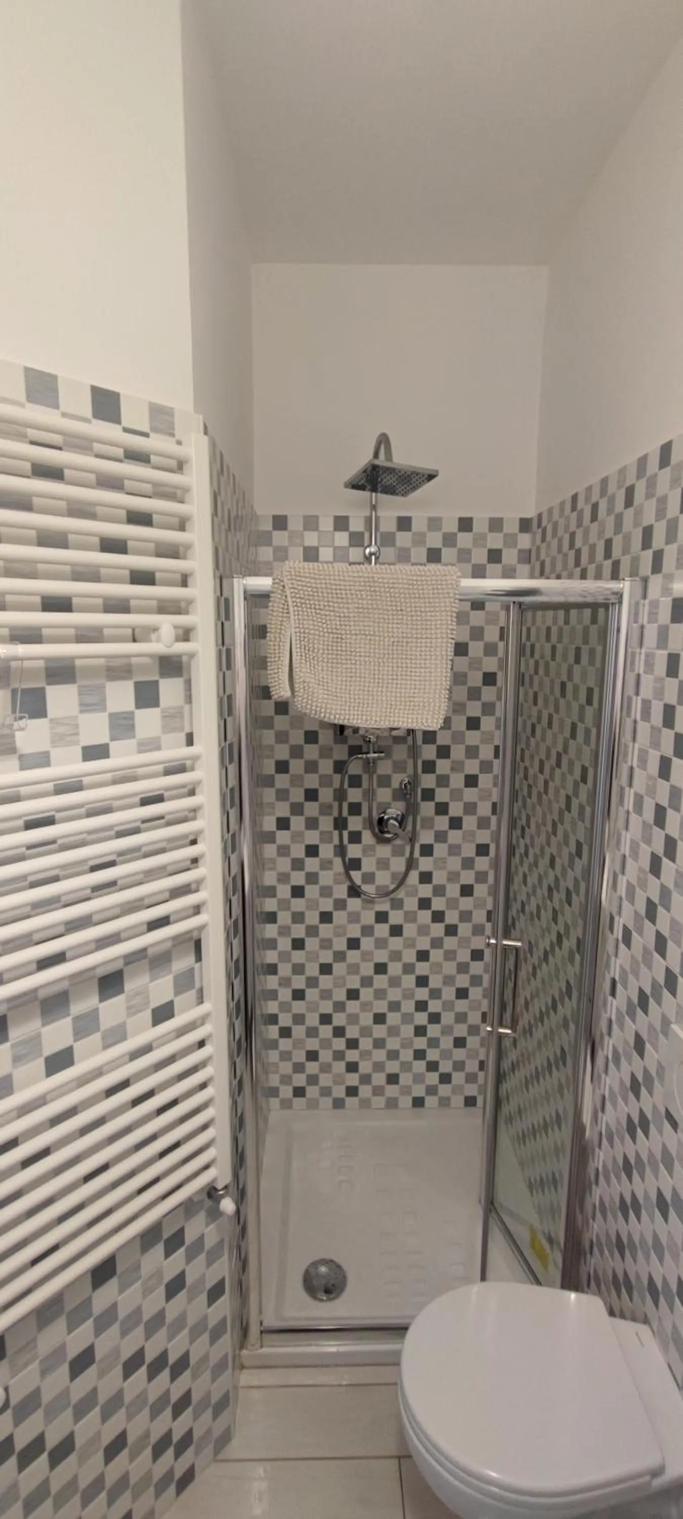 Shower in B&b Casa Vita Marconia