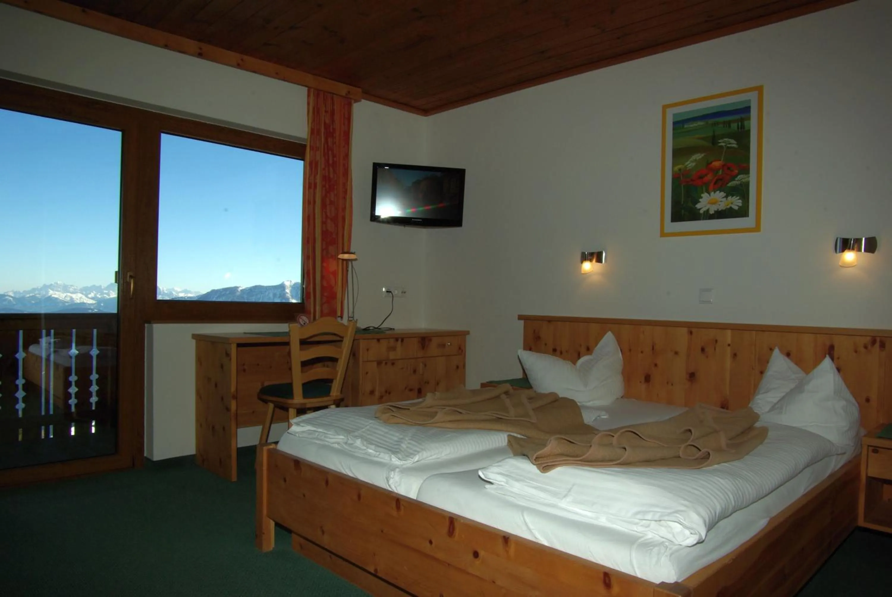 Bed in Almhotel Fichtenheim