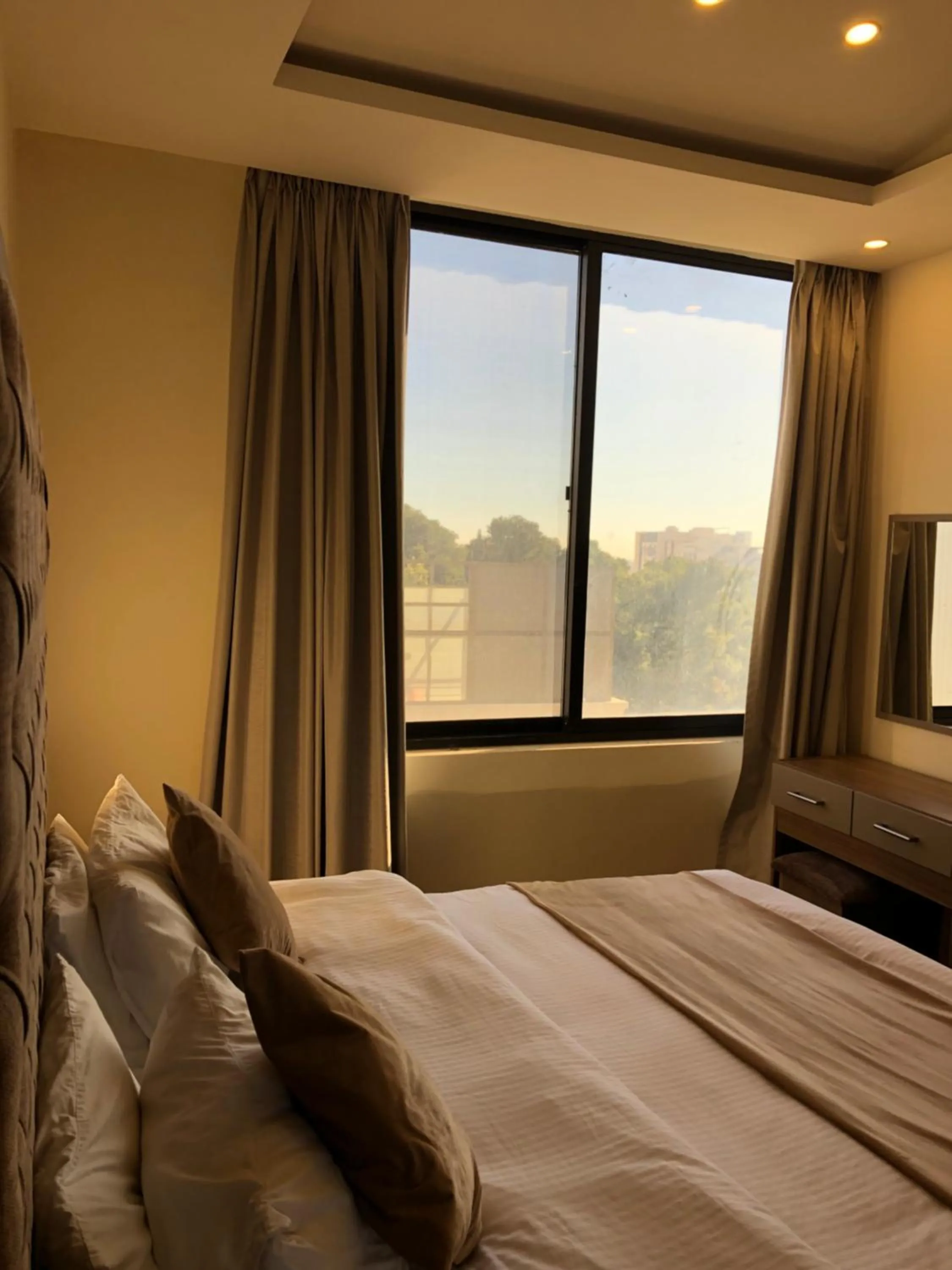 Bedroom, Bed in AlQimah Hotel Apartments