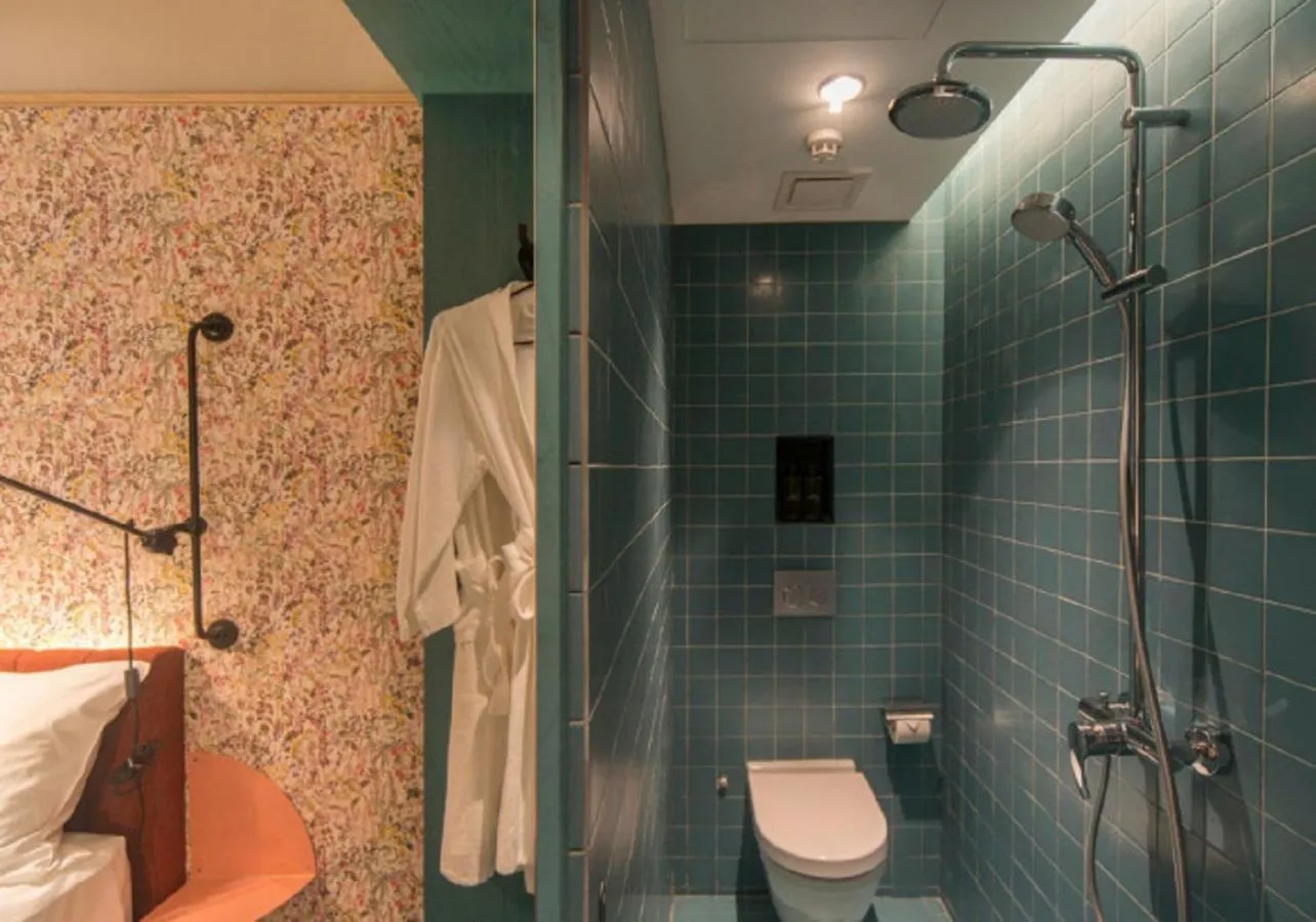 Guests in The Great Madras by Hotel Calmo