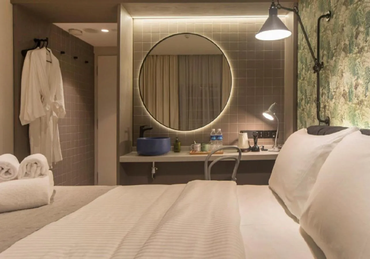 Guests, Bed in The Great Madras by Hotel Calmo