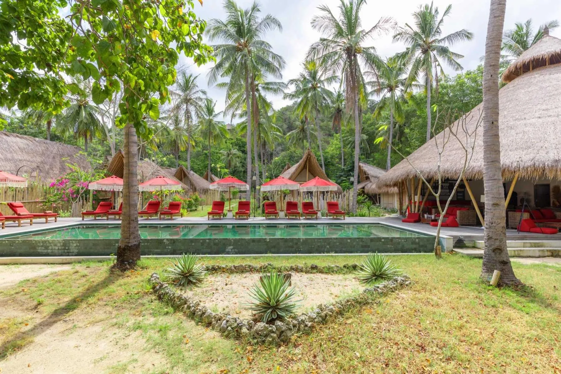 Garden in Amahelia Luxury Resort & Restaurant - Gili Asahan