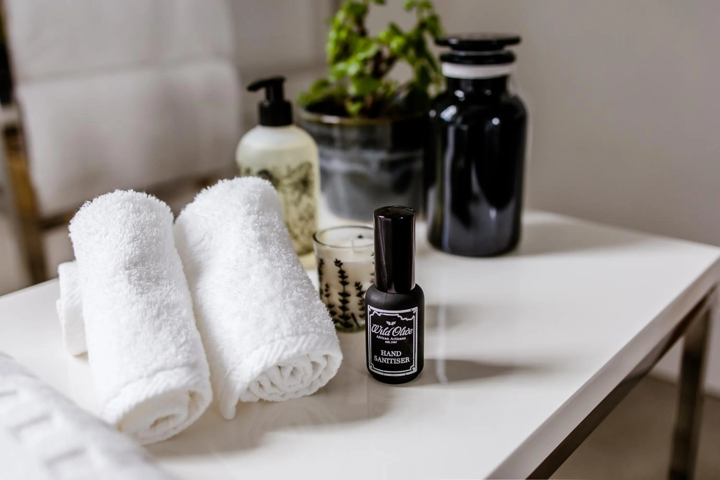 Shower in Brookdale Estate - Manor House