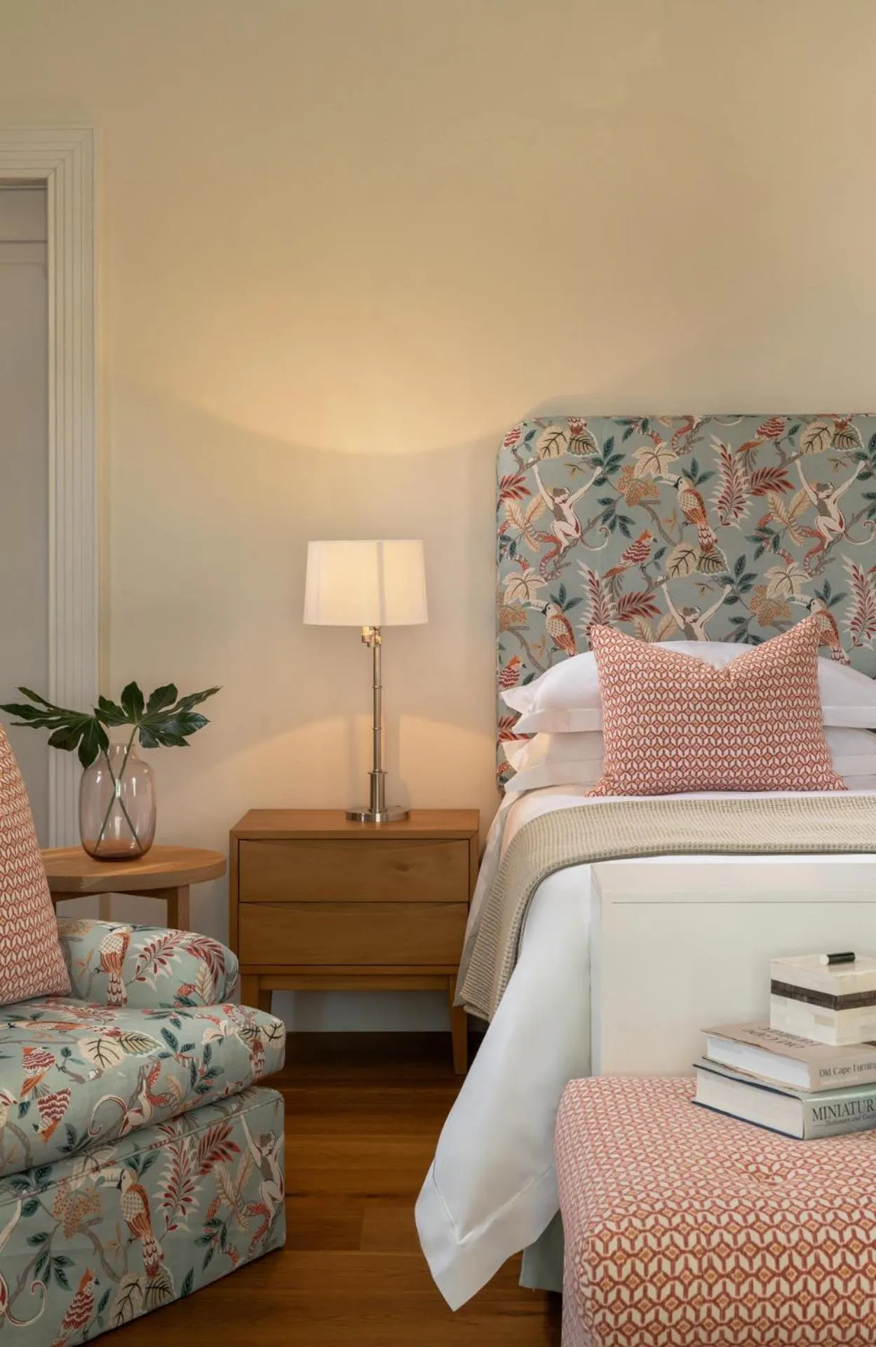 Bedroom, Bed in Brookdale Estate - Manor House