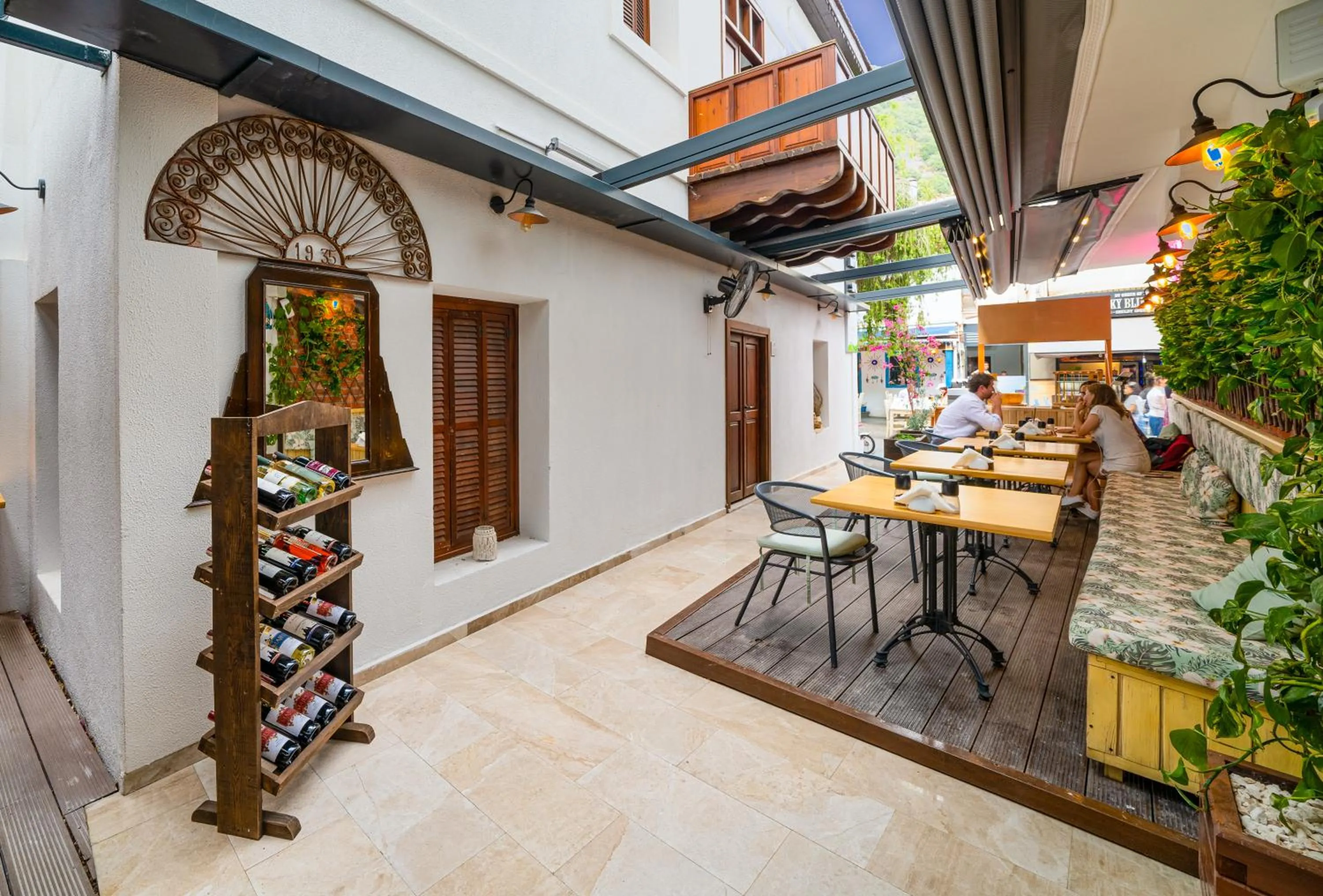 Restaurant/places to eat in Melisa Boutique Hotel & Spa