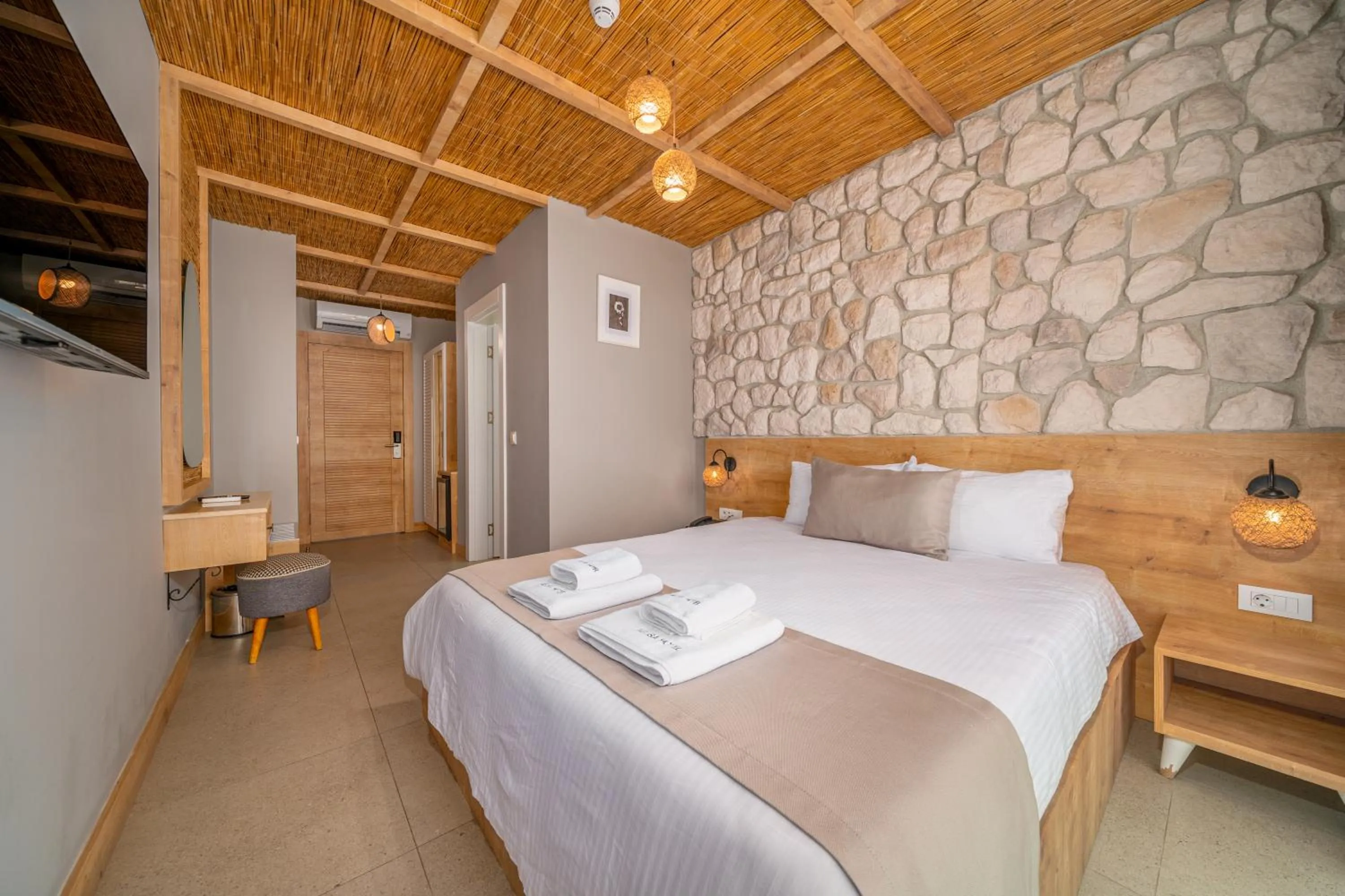 Photo of the whole room, Bed in Melisa Boutique Hotel & Spa