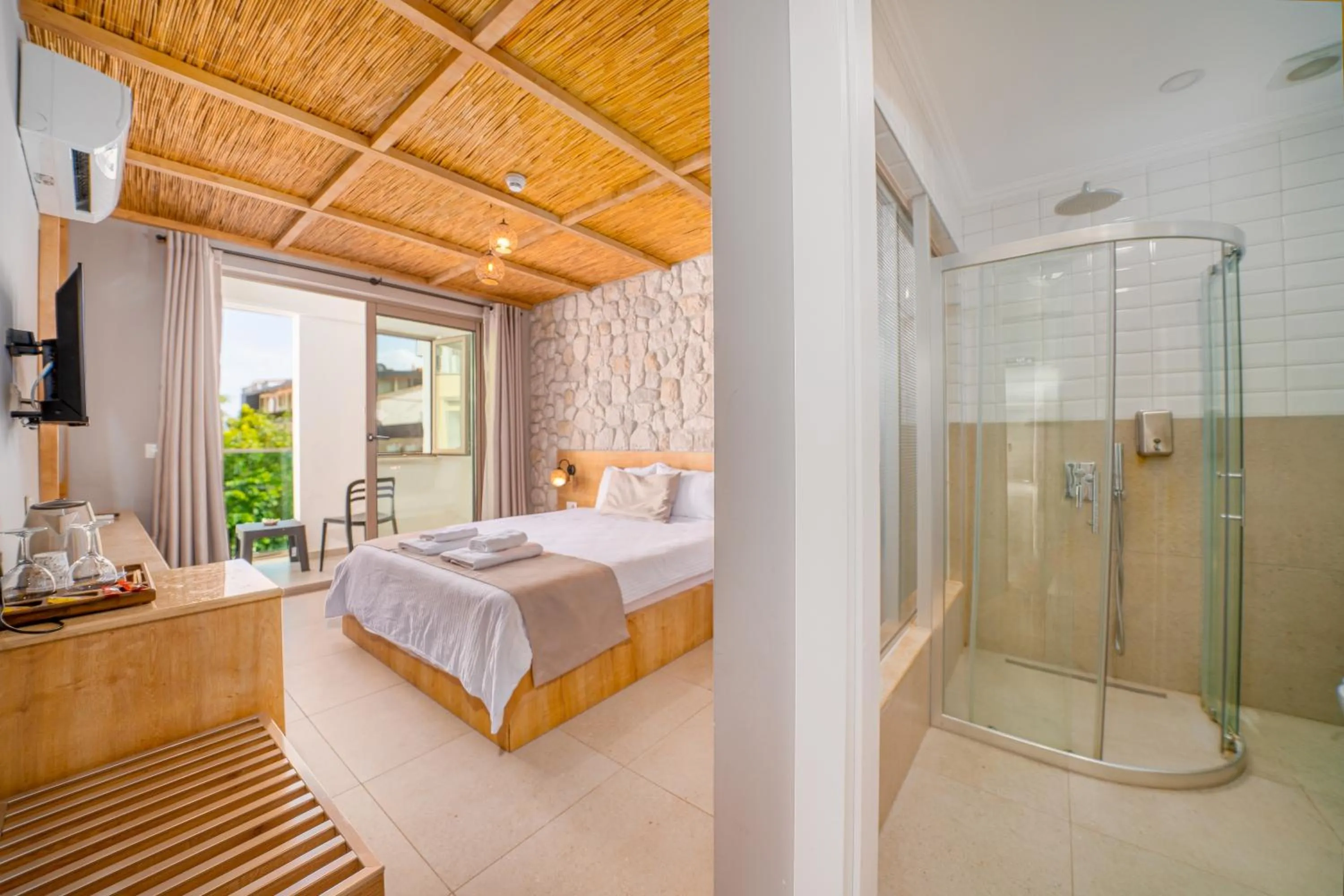 Photo of the whole room, Bed in Melisa Boutique Hotel & Spa