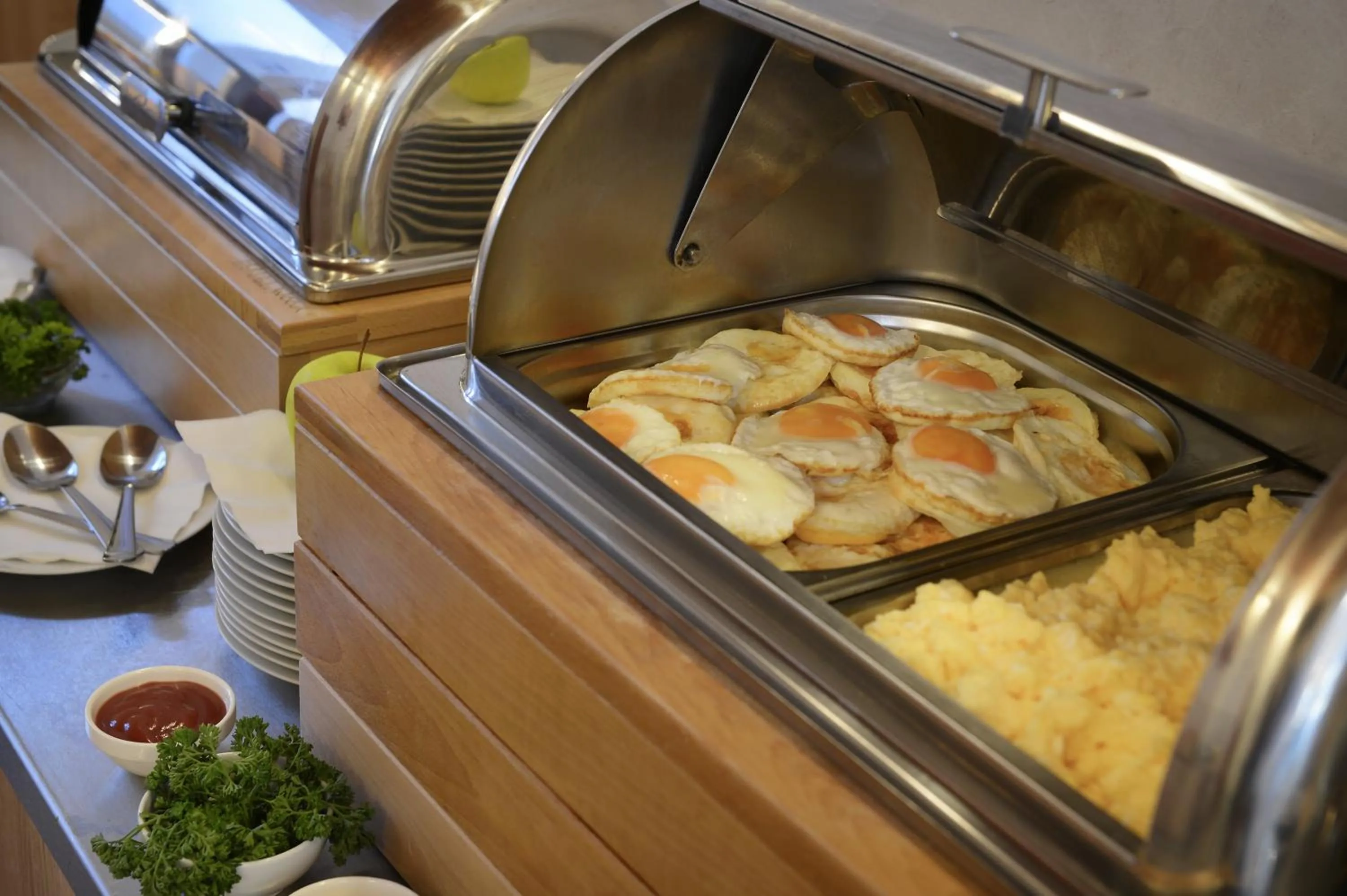 Food and drinks in Prague Season Hotel