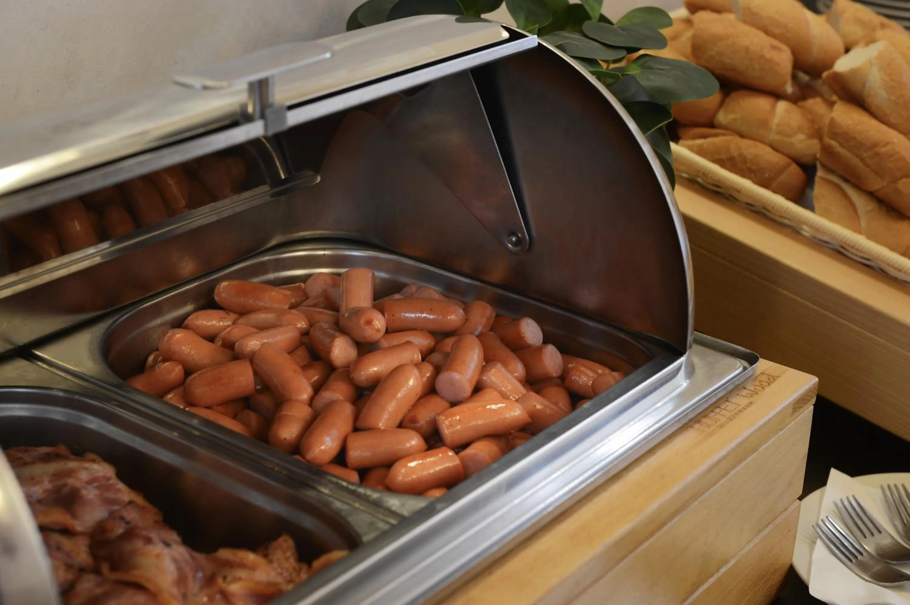 Food and drinks in Prague Season Hotel