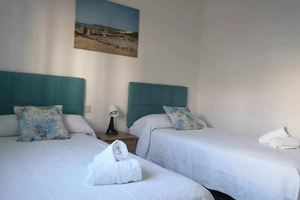 Bed in Convento Beach centro con garaje