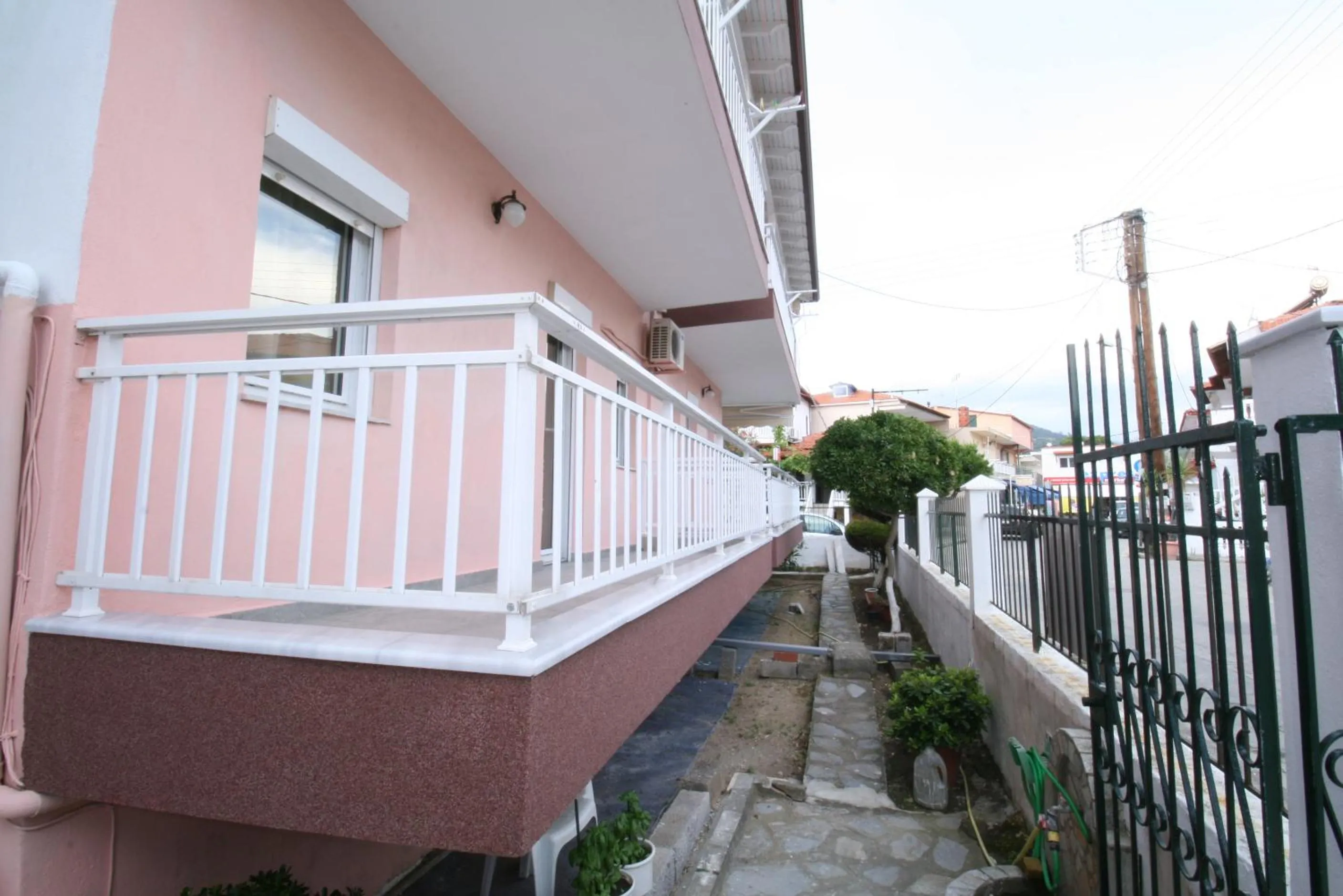 Balcony/Terrace in SARTI CENTER studios