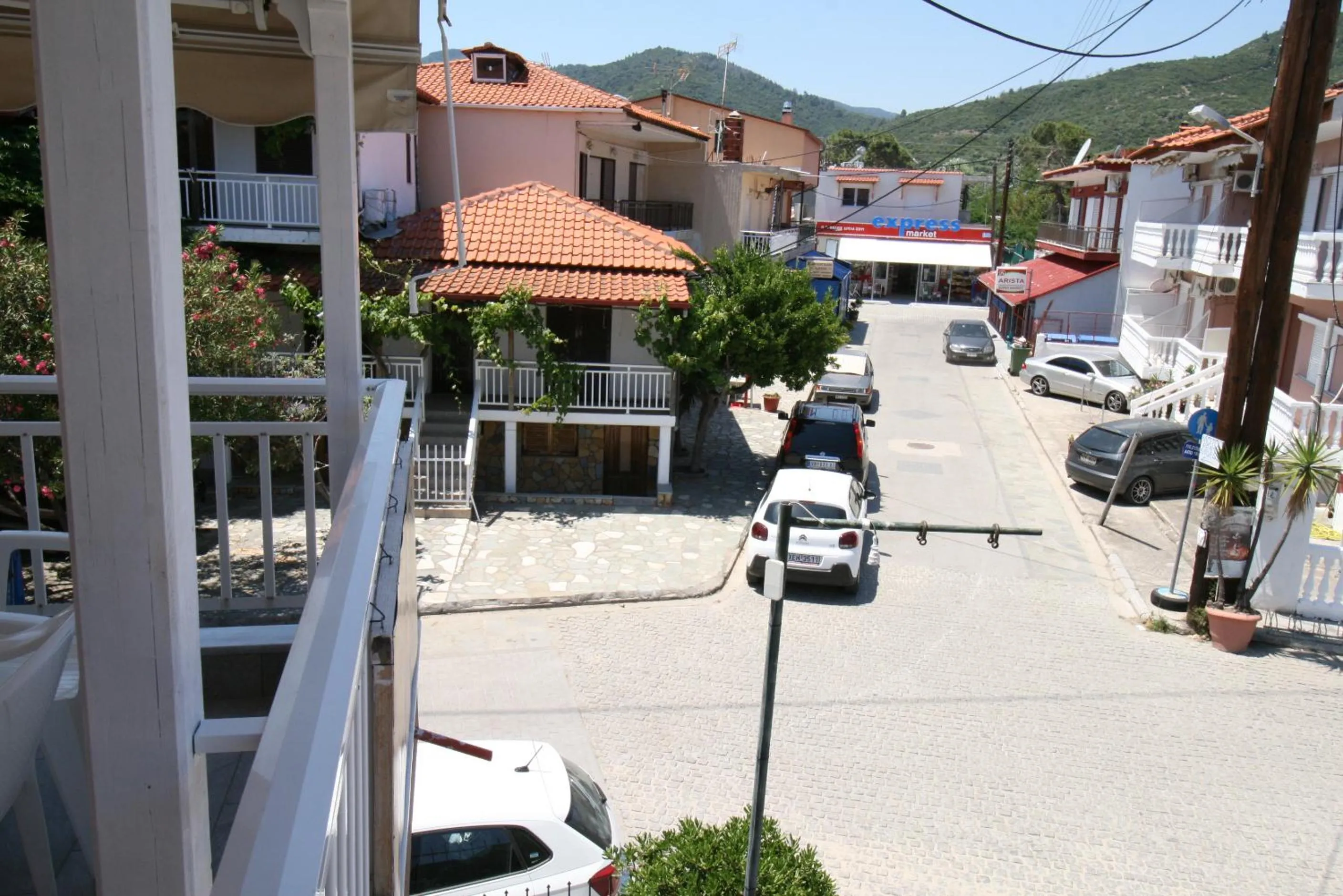 Balcony/Terrace in SARTI CENTER studios
