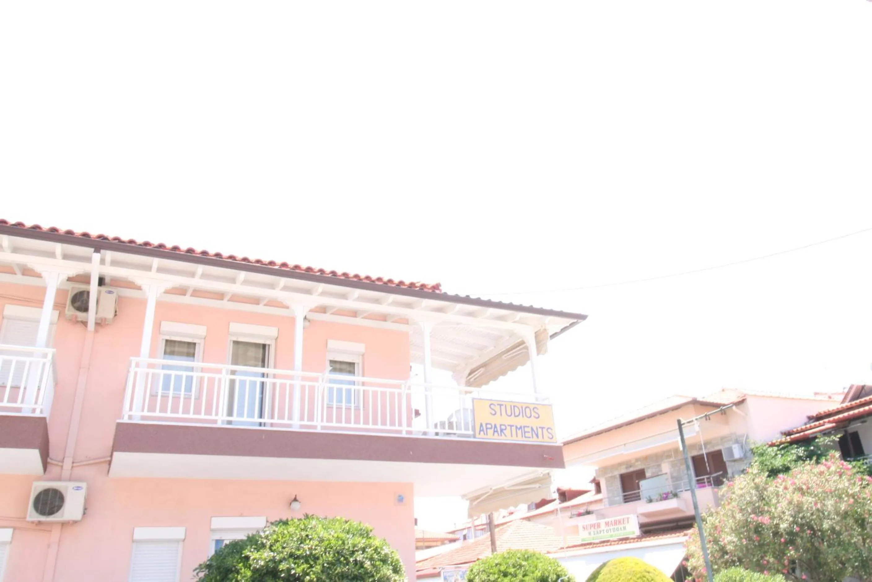 Property building in SARTI CENTER studios